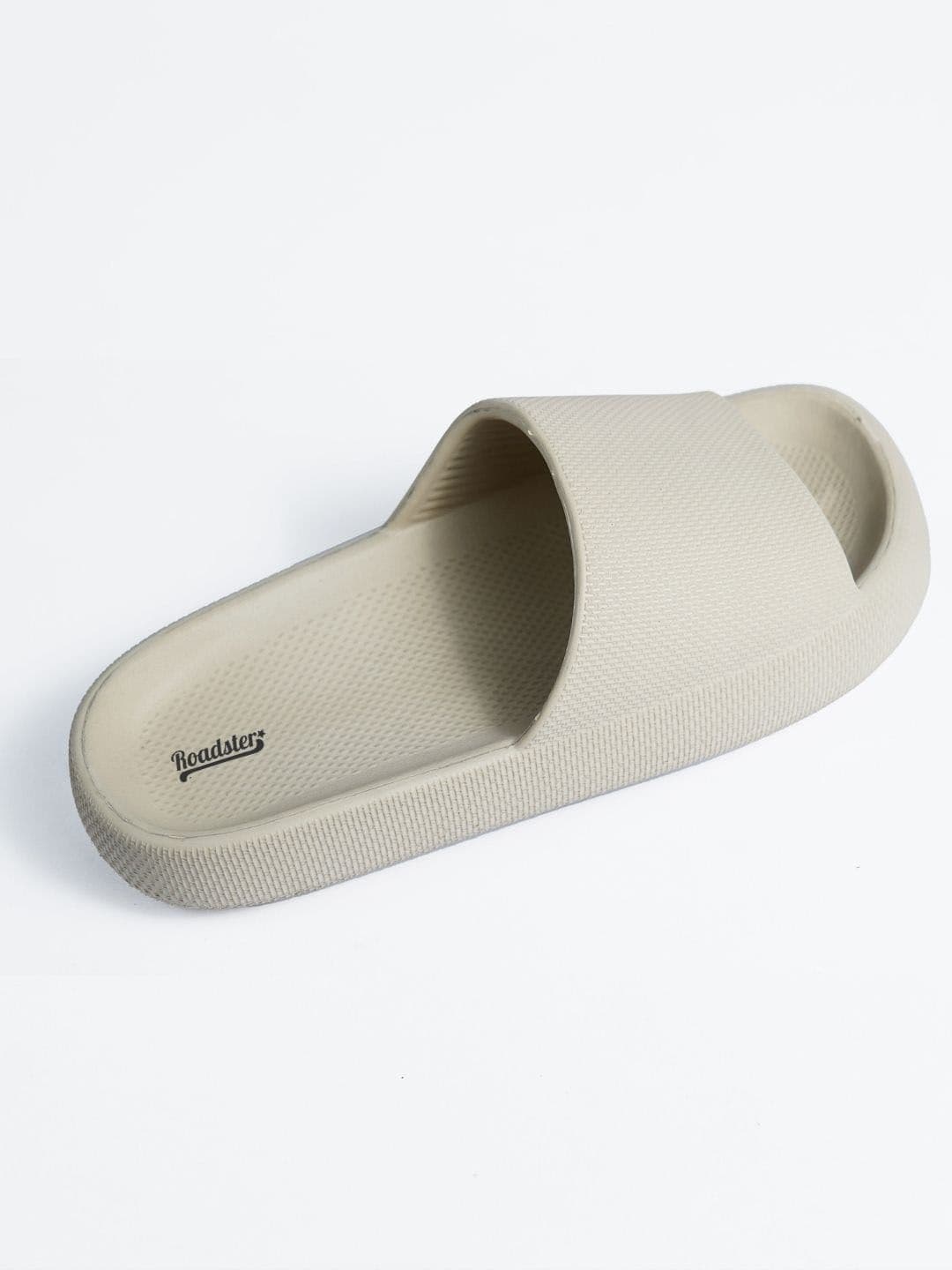 The Roadster Lifestyle Co Men Textured Sliders thumbnail 4