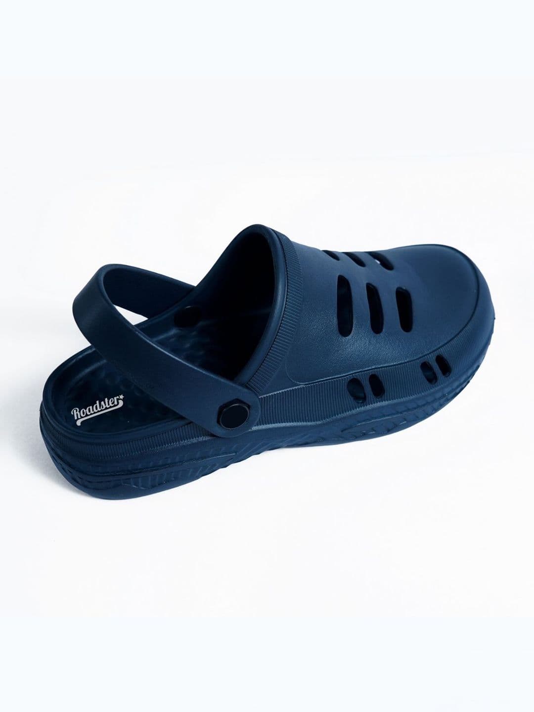 The Roadster Lifestyle Co. Men Self Design Clogs Flip Flops thumbnail 6