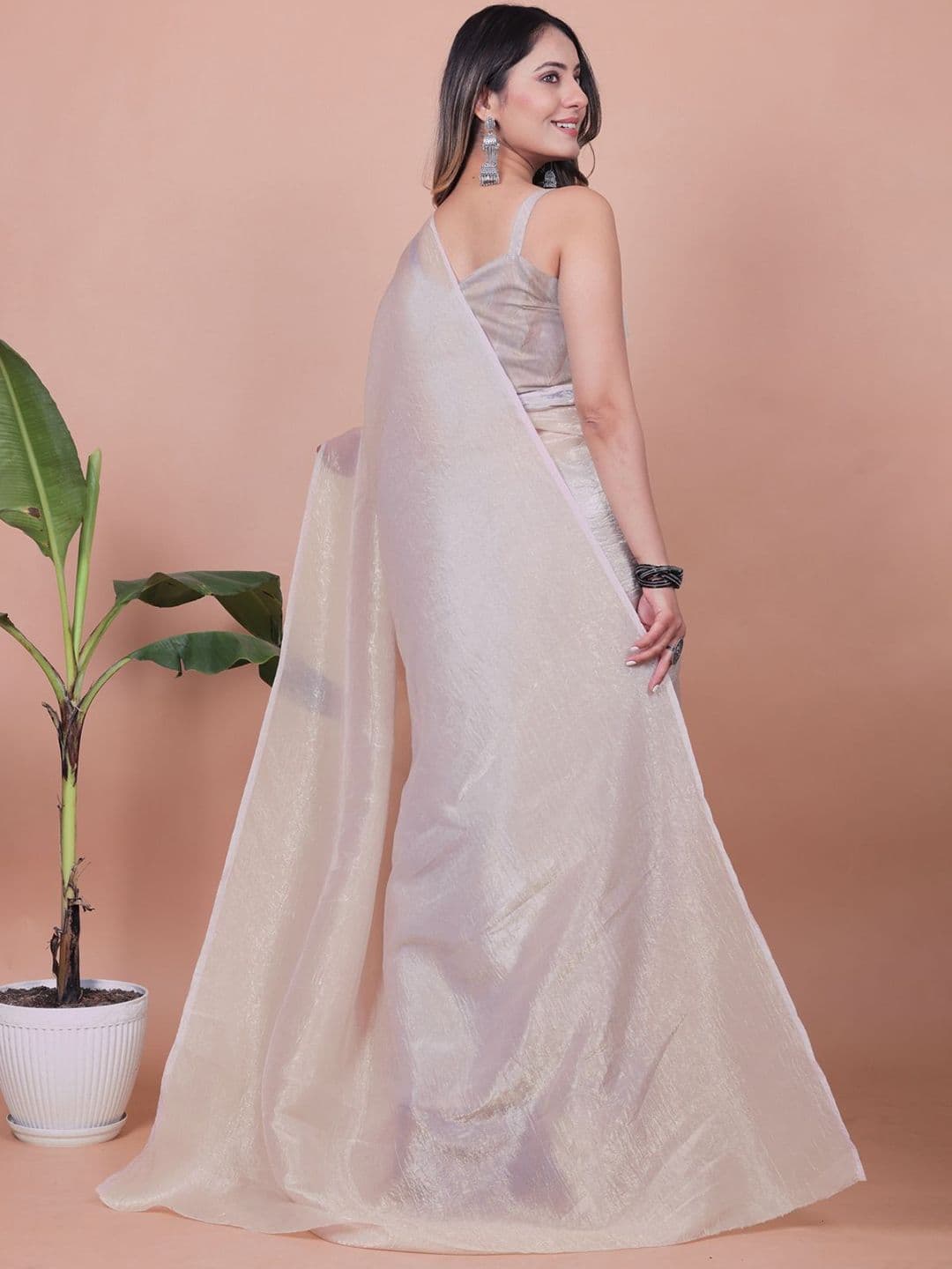 Anneca Women Solid Shimmer Tissue Saree thumbnail 6