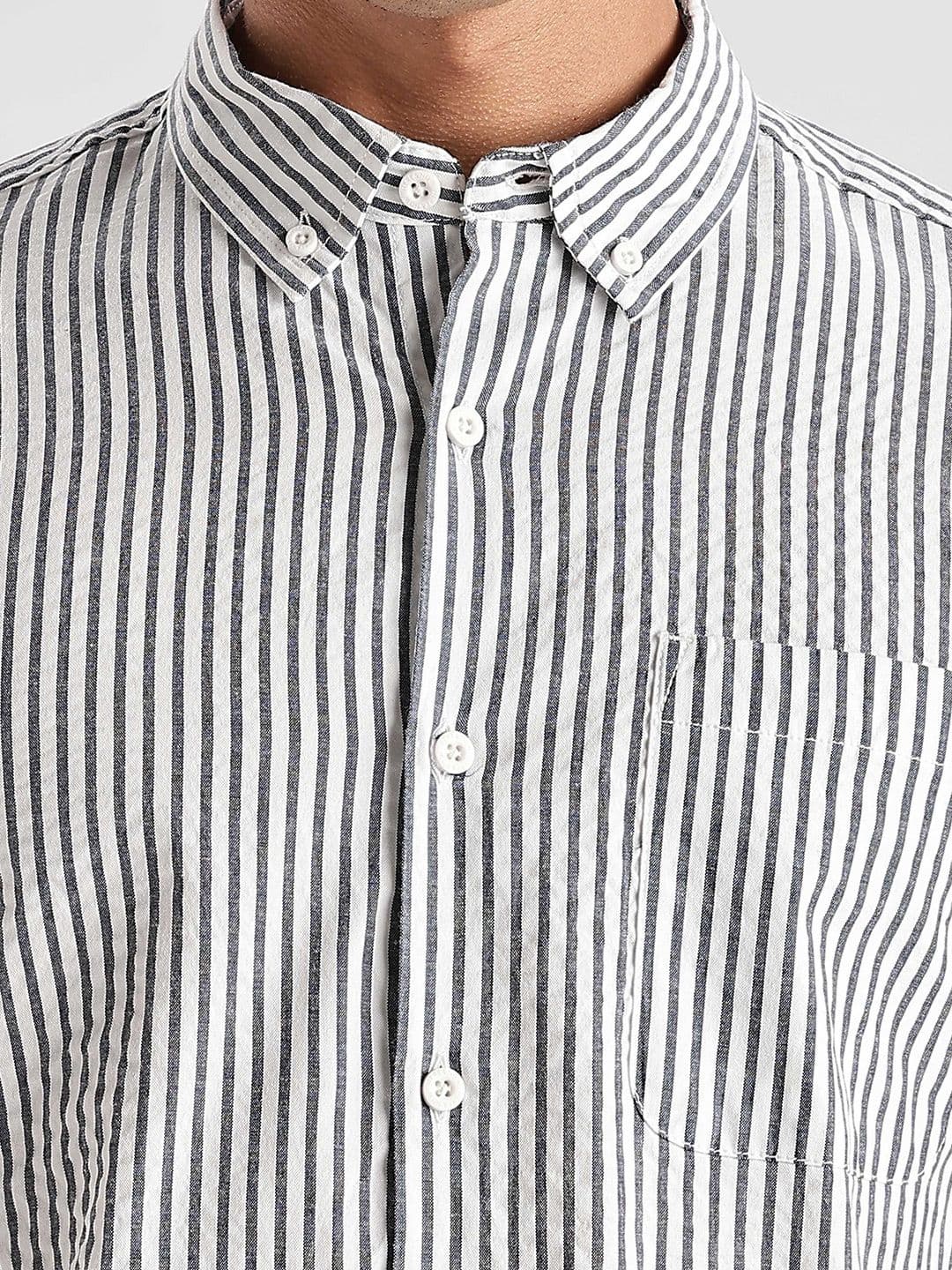 HERE&NOW Slim Fit Vertical Striped Seersucker Opaque Casual Shirt thumbnail 2