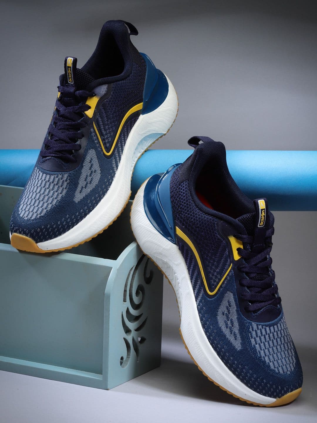 Action Men Running Non-Marking Shoes - view 1