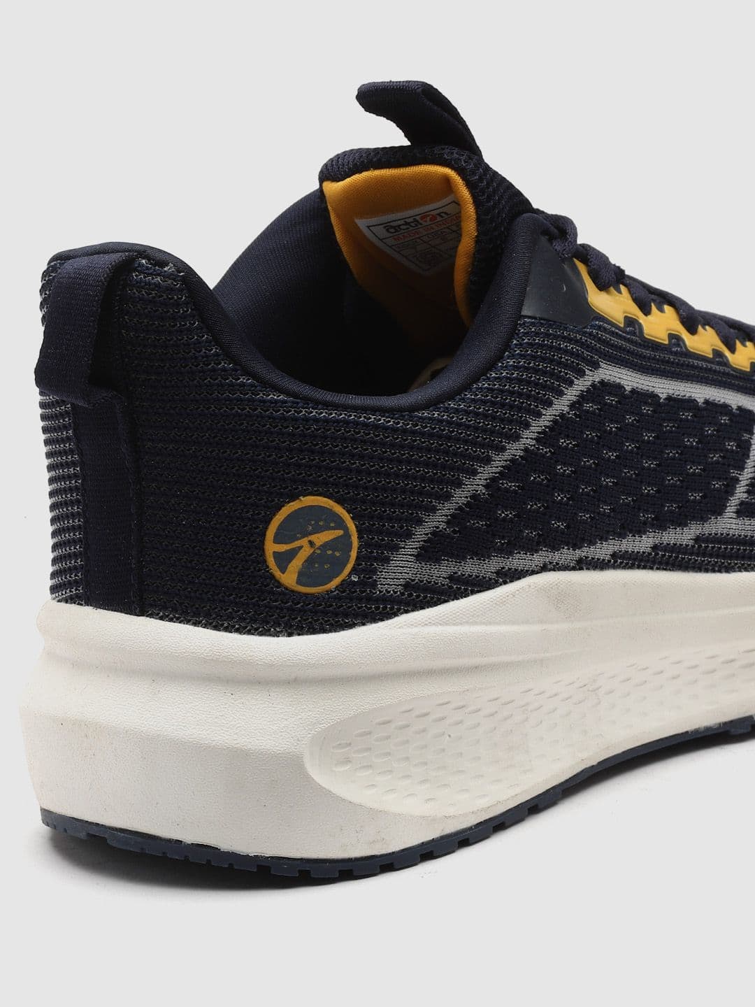 Action Men Mesh Running Non-Marking Shoes thumbnail 2