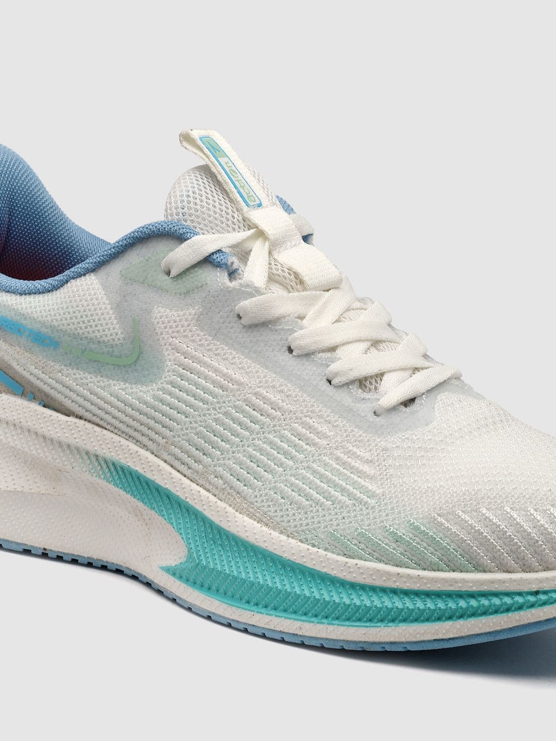 Action Men Mesh Running Non-Marking Shoes thumbnail 7