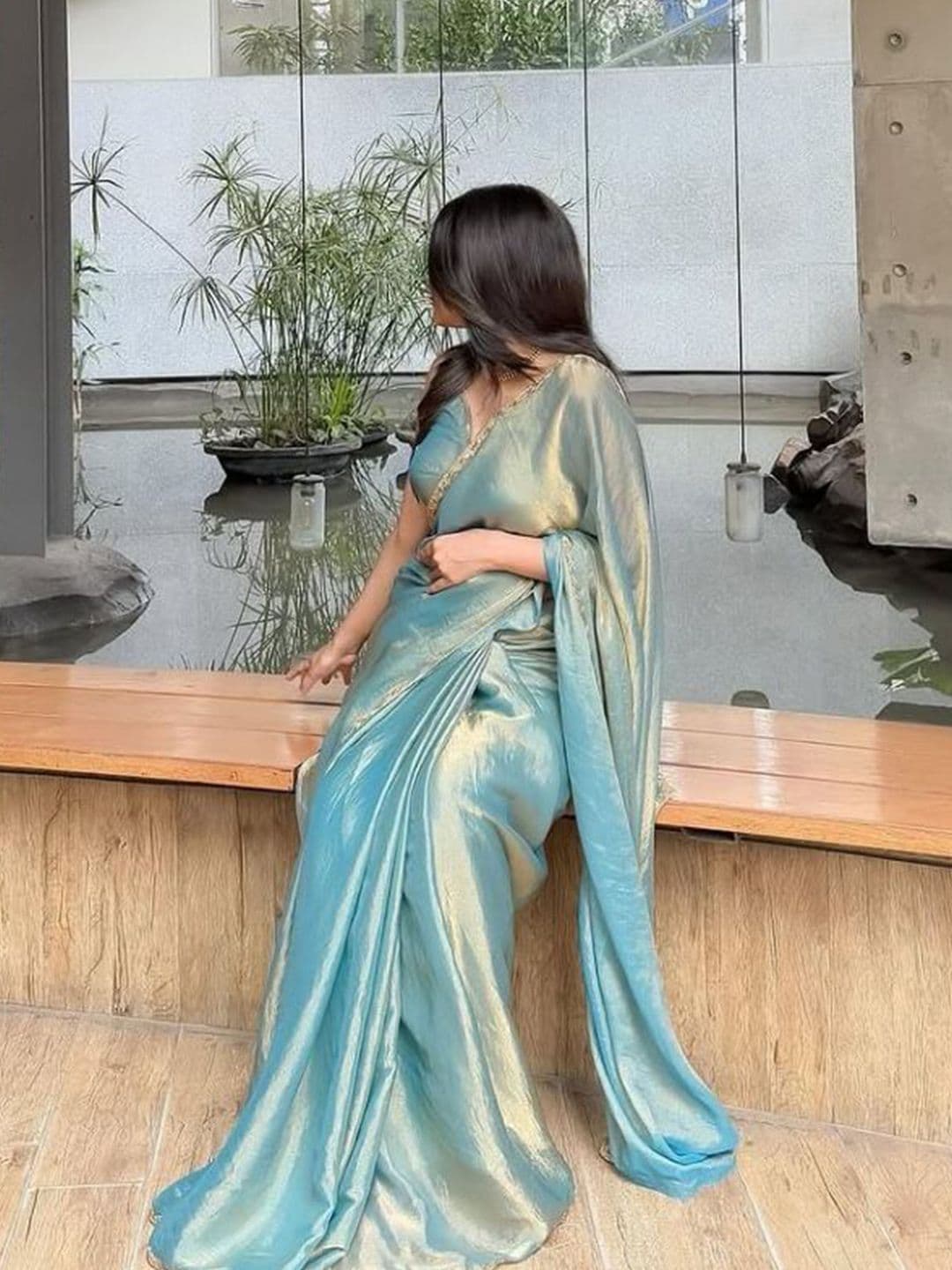 HERE&NOW Fendy Embroidered Tissue Saree thumbnail 5