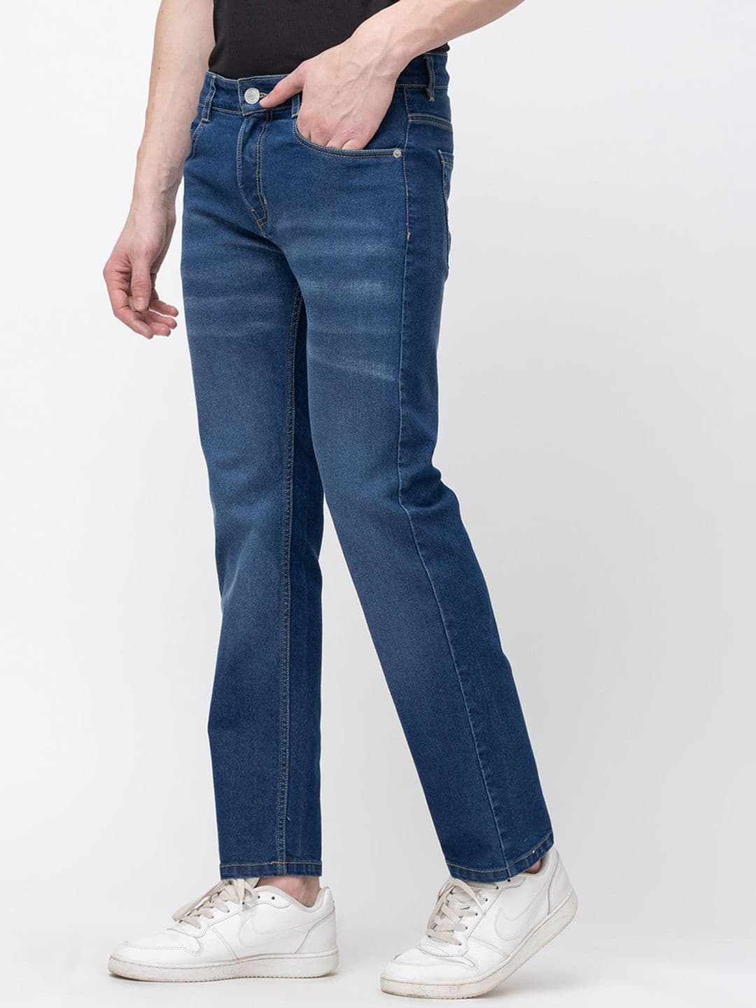 7OUNCE Men Slim Fit Mid-Rise Light Fade Stretchable Cotton Jeans thumbnail 4