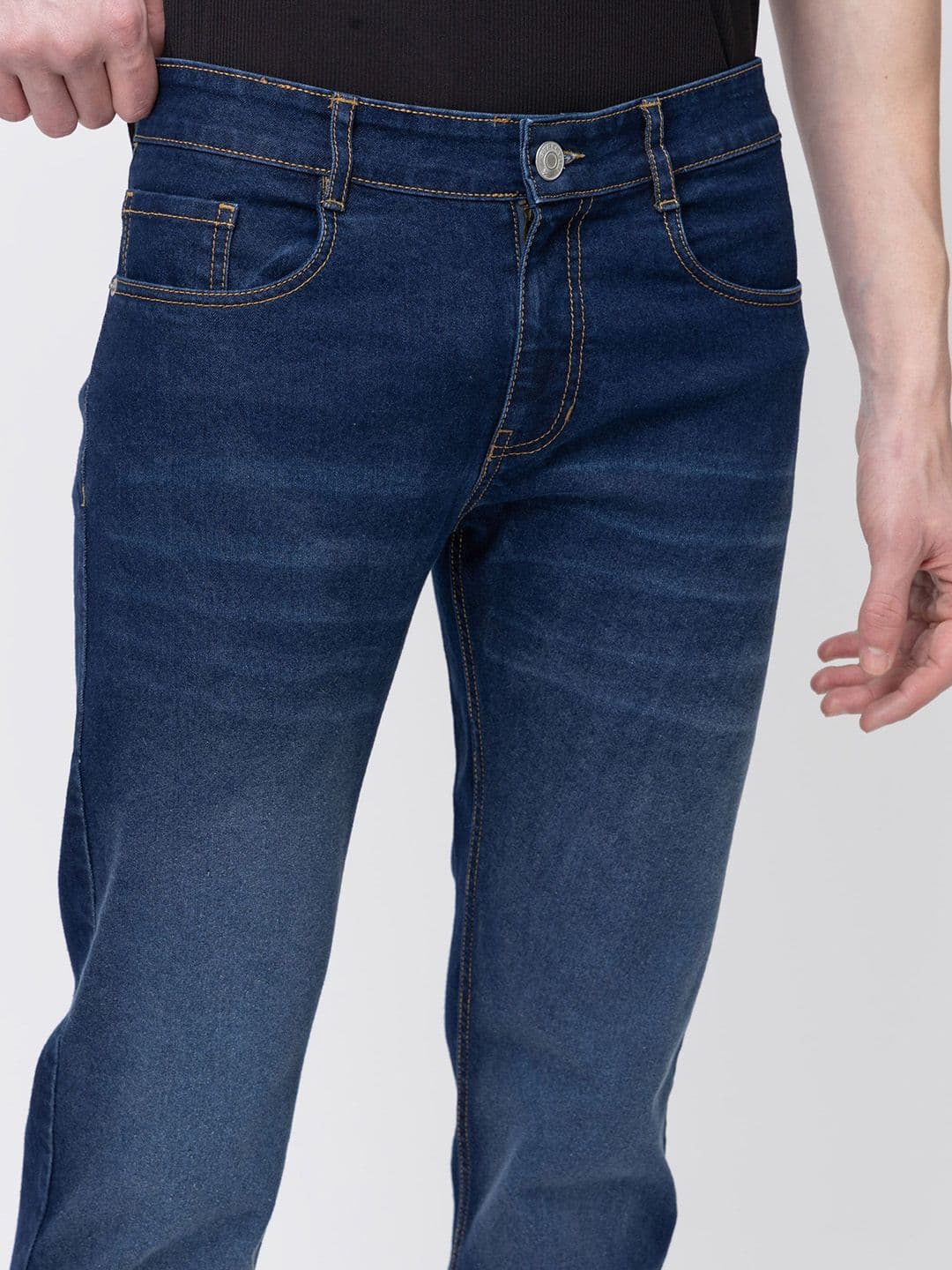 7OUNCE Men Slim Fit Mid-Rise Light Fade Stretchable Cotton Jeans thumbnail 3
