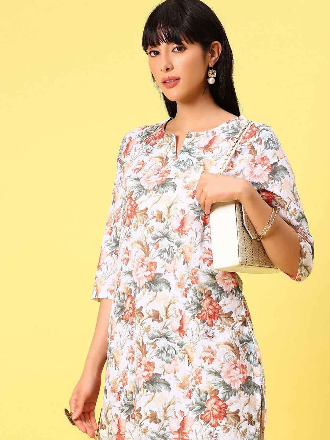 V-Mart Floral Printed Notch Neck Straight Kurta thumbnail 2