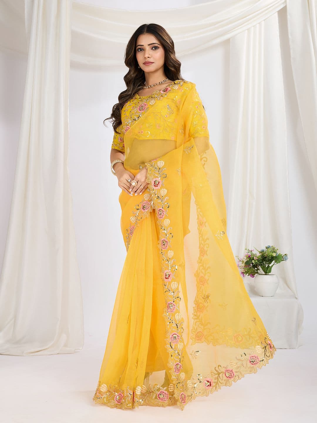 HERE&NOW Floral Embroidered Organza Saree thumbnail 2