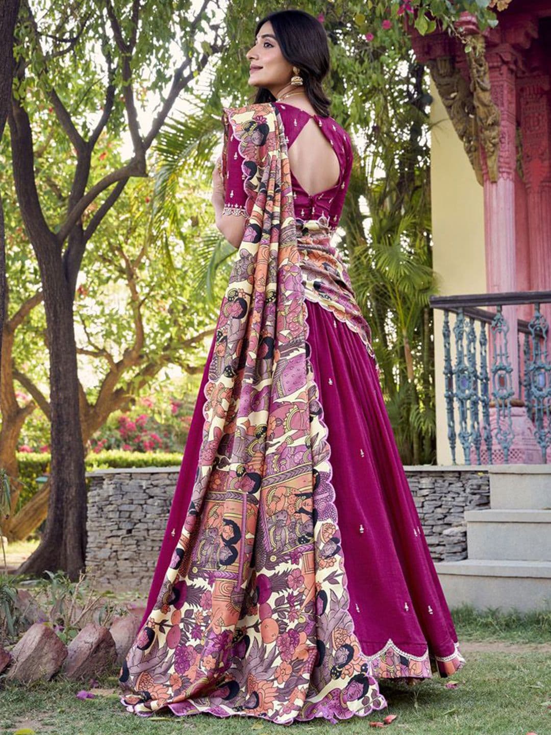 LOOKNBOOK ART Printed Ready to Wear Lehenga & Unstitched Blouse With Dupatta thumbnail 5