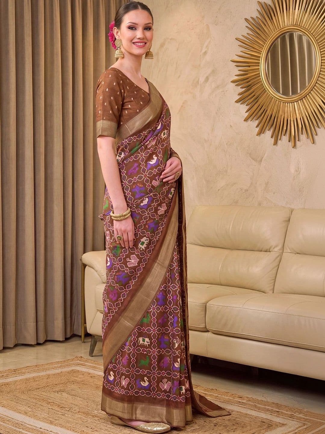 Anouk Ethnic Motifs Zari Silk Blend Designer Patola Saree thumbnail 2