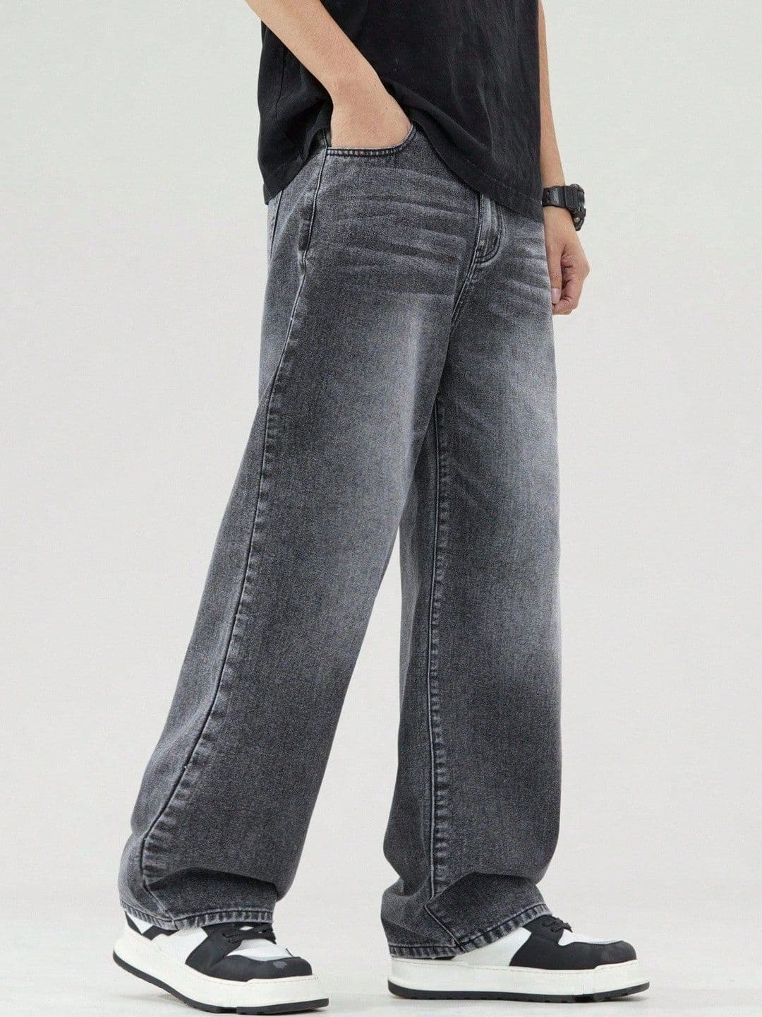 PINKLIT Men Straight Fit Mid-Rise Light Fade Jeans thumbnail 5