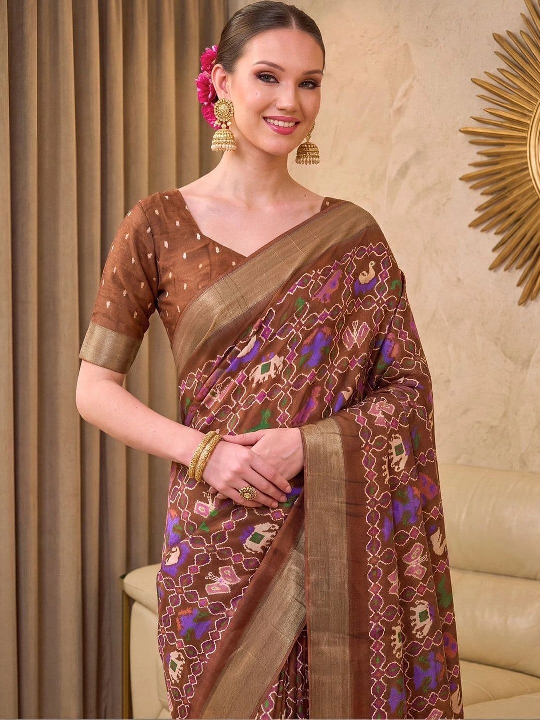 Anouk Ethnic Motifs Zari Silk Blend Designer Patola Saree thumbnail 7