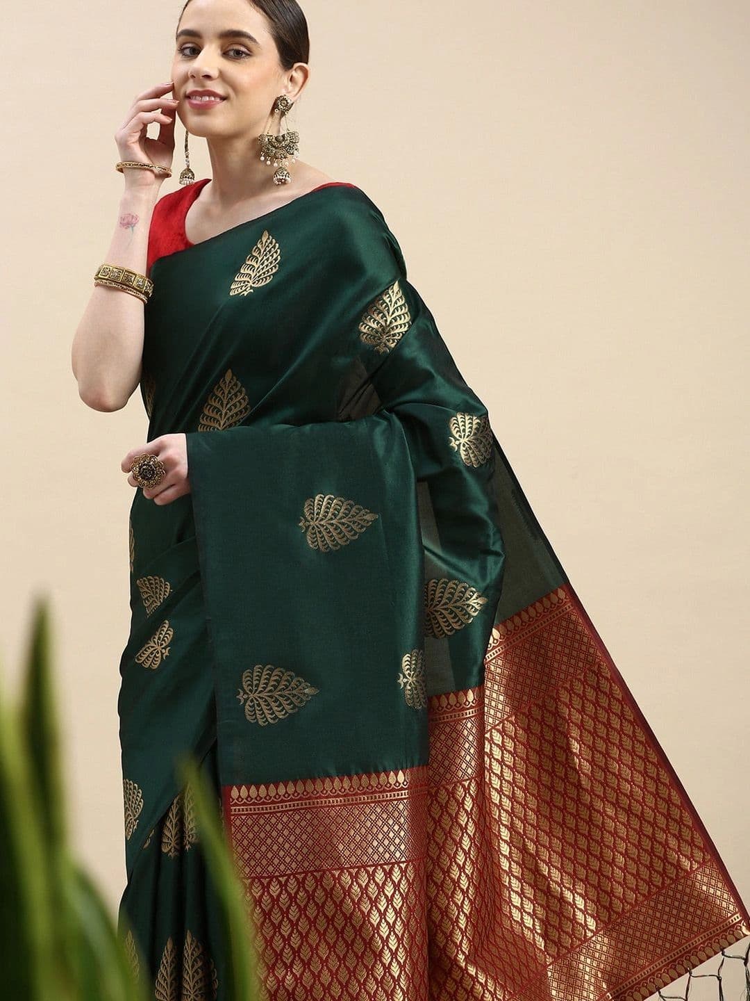 Dhaaga Ghar Women Woven Design Zari Art Silk Banarasi Saree thumbnail 7