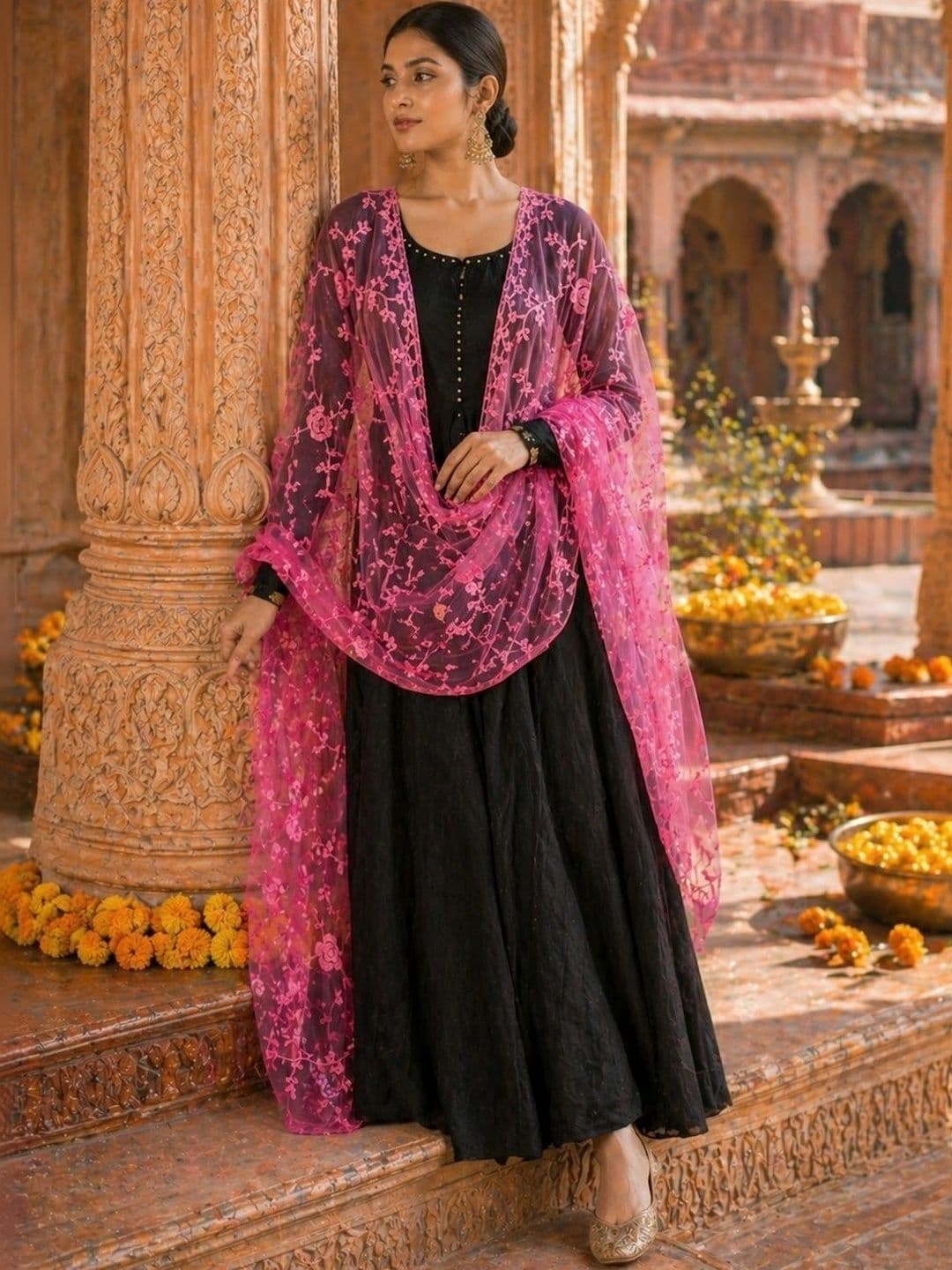 STUTI FASHION Embroidered Dupatta with Thread Work thumbnail 4