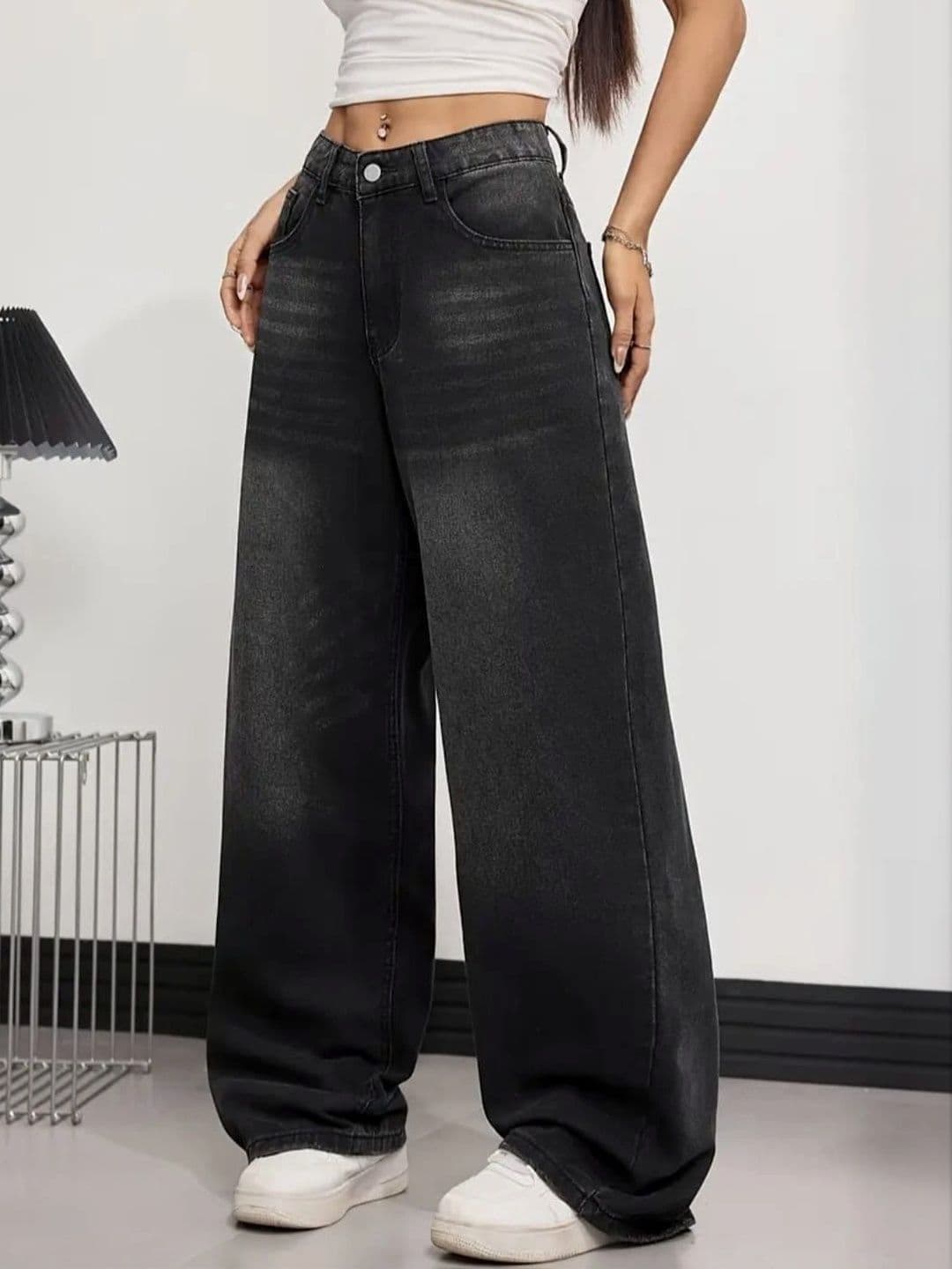 ESLITA Women High-Rise Light Fade Jeans thumbnail 3