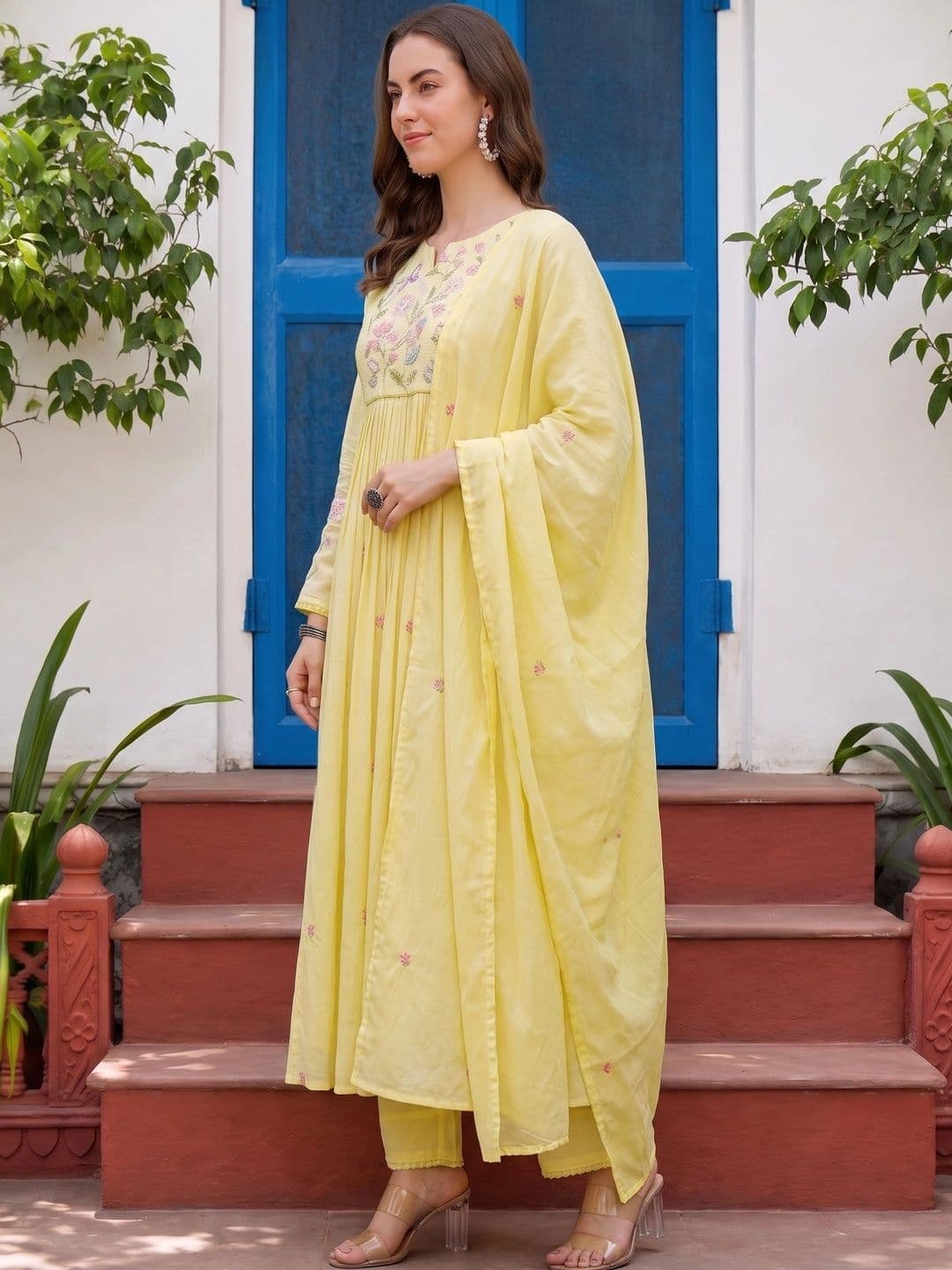 Sangria Women Floral Embroidered Empire Thread Work Chanderi Silk Kurta with Trousers & With Dupatta thumbnail 6
