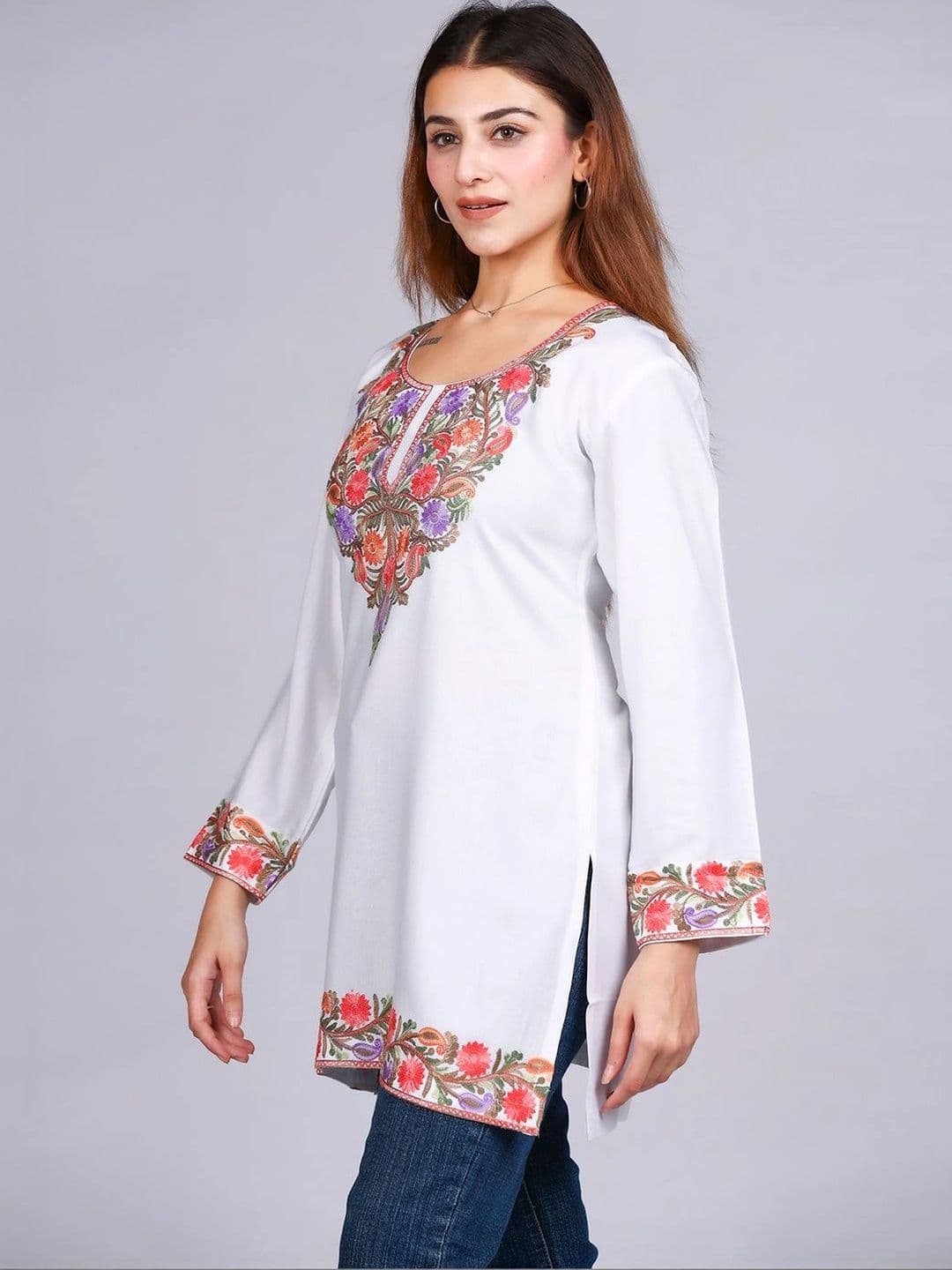 Anouk Women Floral Embroidered Thread Work Floral Kurta thumbnail 5
