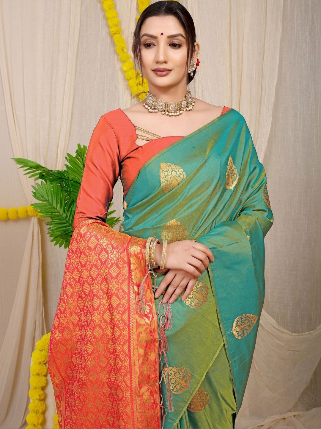 Dhaaga Ghar Woven Design Zari Art Silk Banarasi Saree thumbnail 3