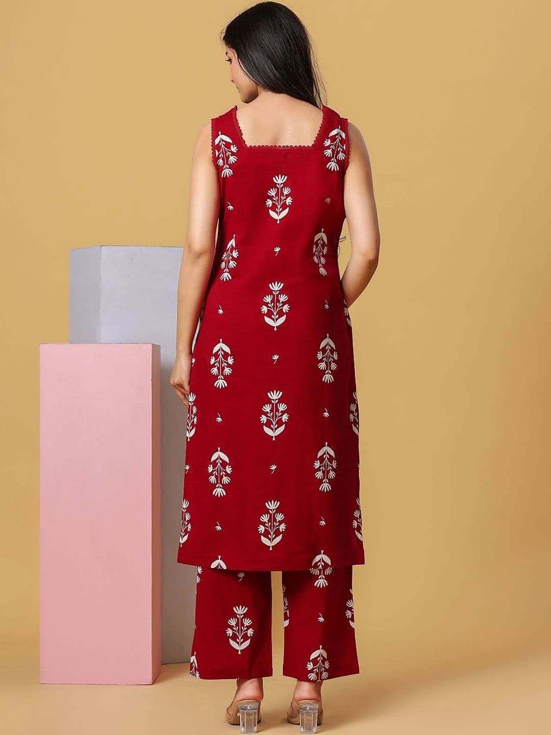 Sangria Women Floral Printed Regular Pure Cotton Kurta with Palazzos & With Dupatta thumbnail 5