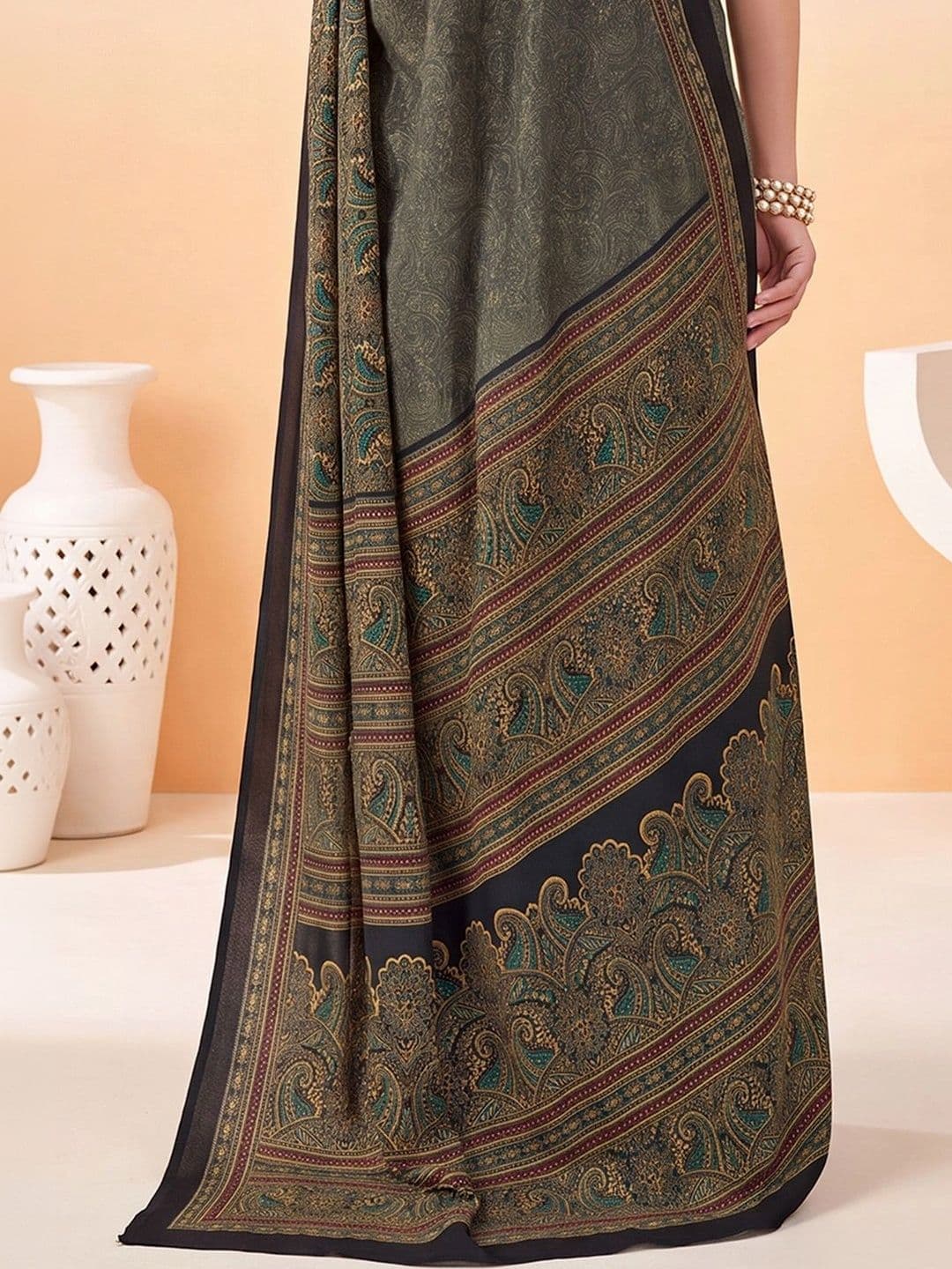 Anouk Paisley Poly Crepe Designer Saree thumbnail 2