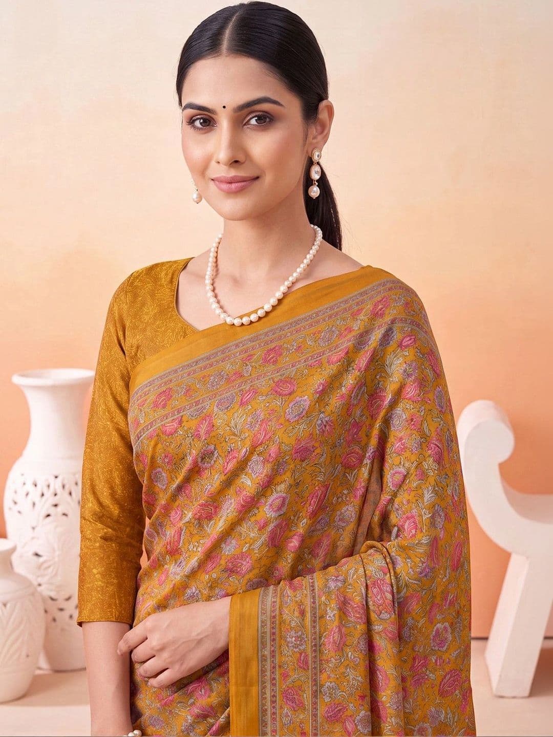 Anouk Floral Poly Crepe Designer Saree thumbnail 2