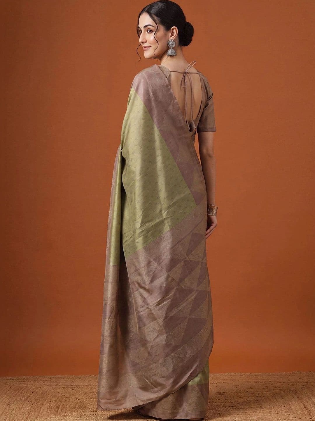 Anouk Woven Design Silk Blend Designer Tussar Saree thumbnail 4