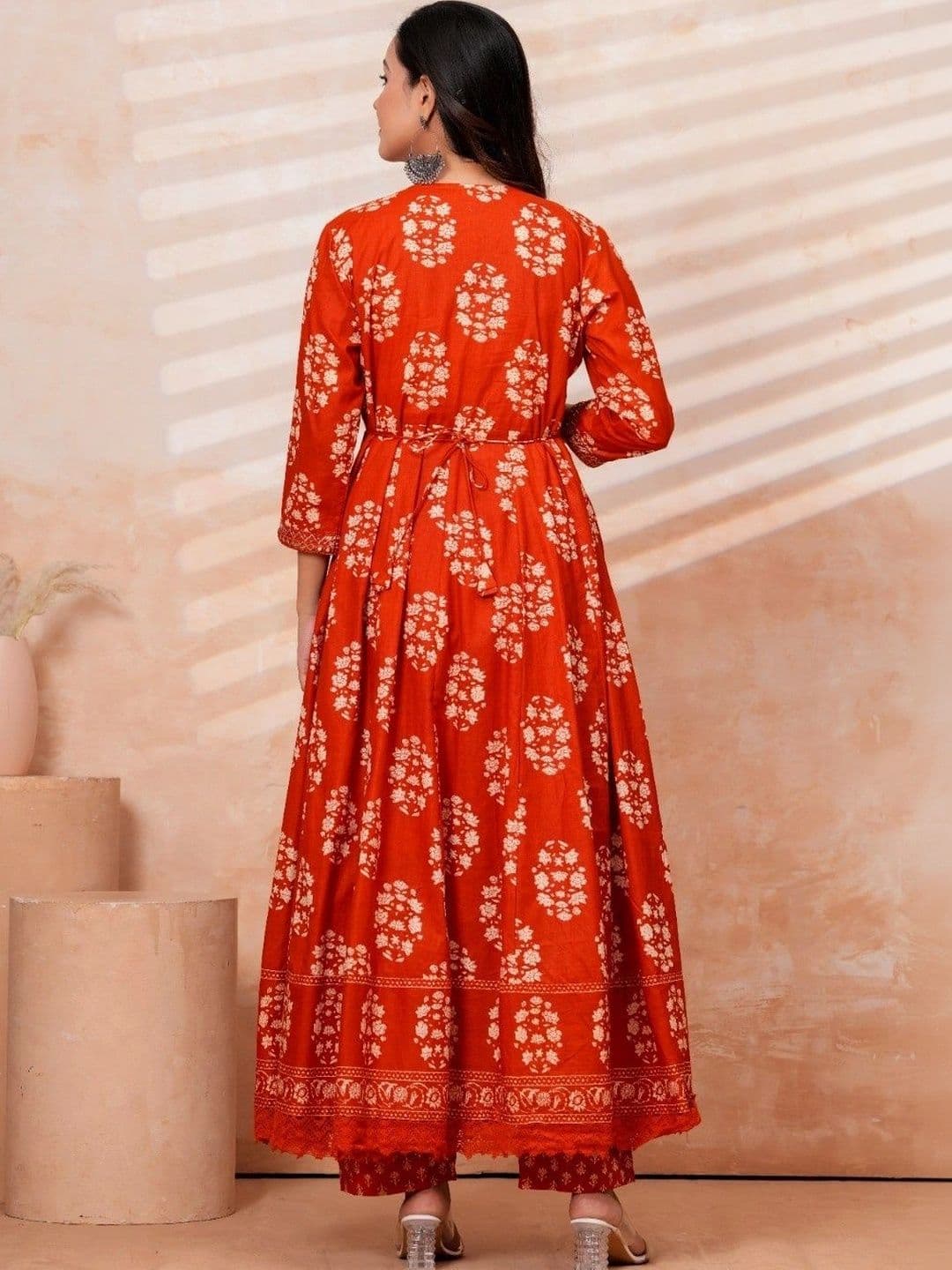 Moda Rapido Women Floral Printed Empire Pure Cotton Kurta with Palazzos & With Dupatta thumbnail 4