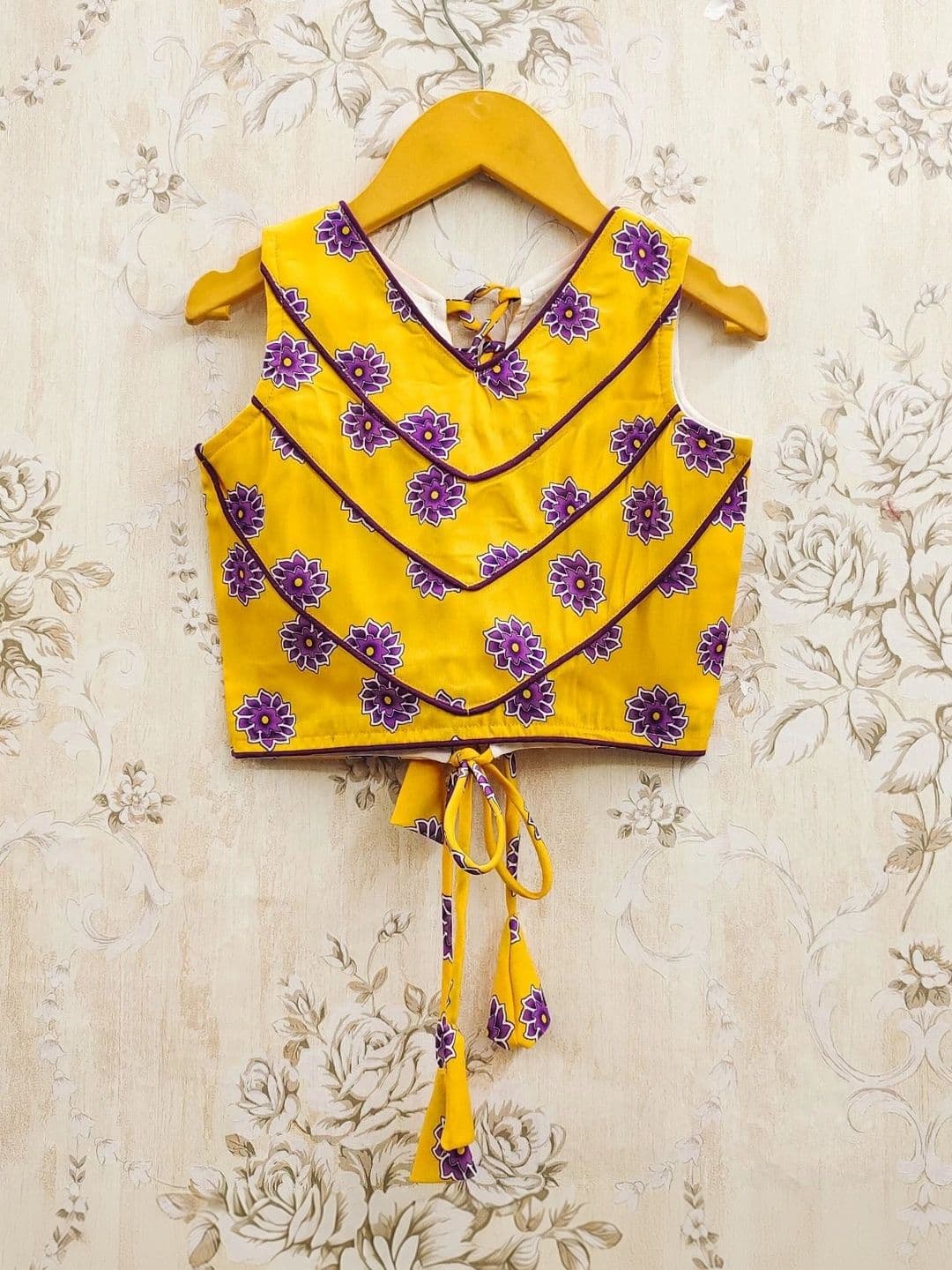 KALINI Girls Printed Ready to Wear Lehenga & Blouse With Dupatta thumbnail 3