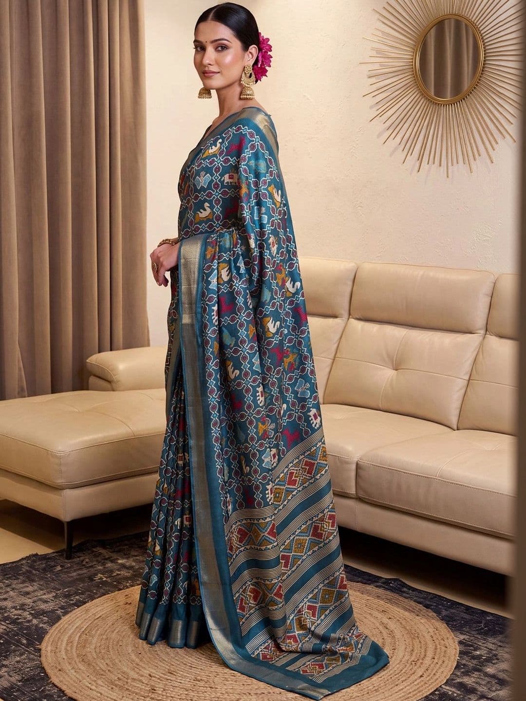 Anouk Ethnic Motifs Zari Silk Blend Designer Patola Saree thumbnail 2