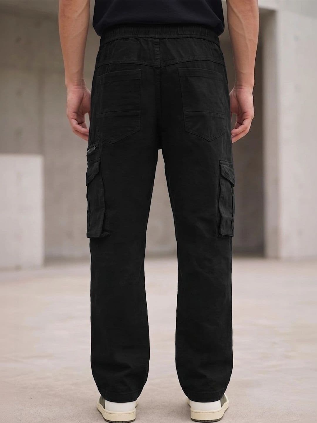 FTX Men Smart Regular Fit Mid-Rise Stretchable Cargo Jeans thumbnail 5