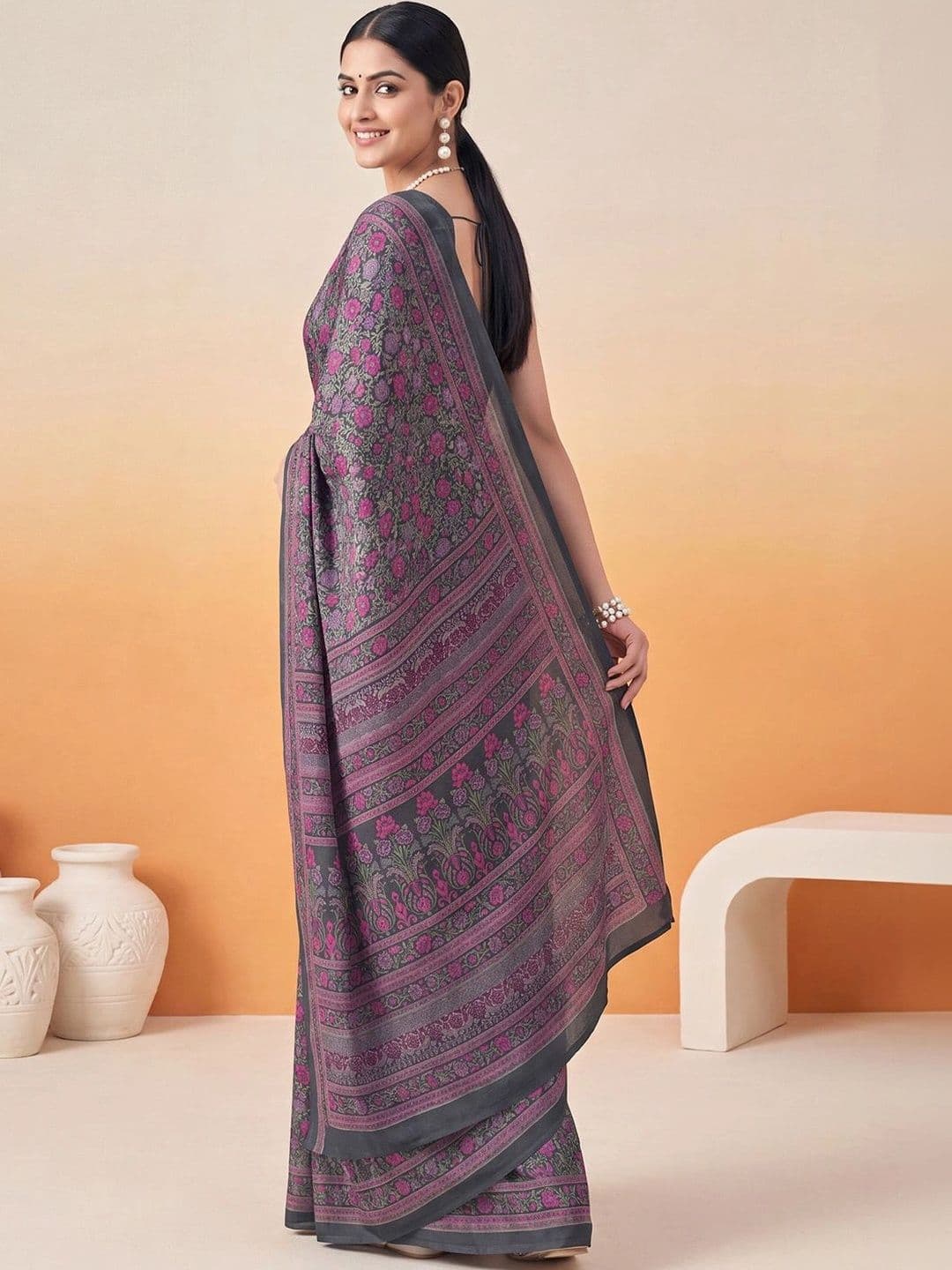 Anouk Floral Poly Crepe Designer Saree thumbnail 2