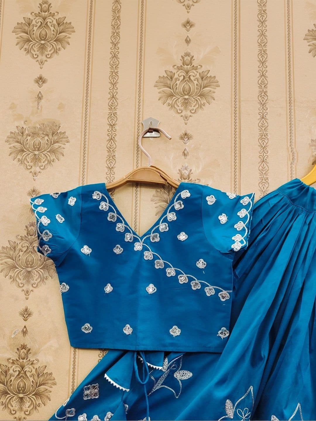KALINI Girls Embroidered Thread Work Ready to Wear Lehenga & thumbnail 4