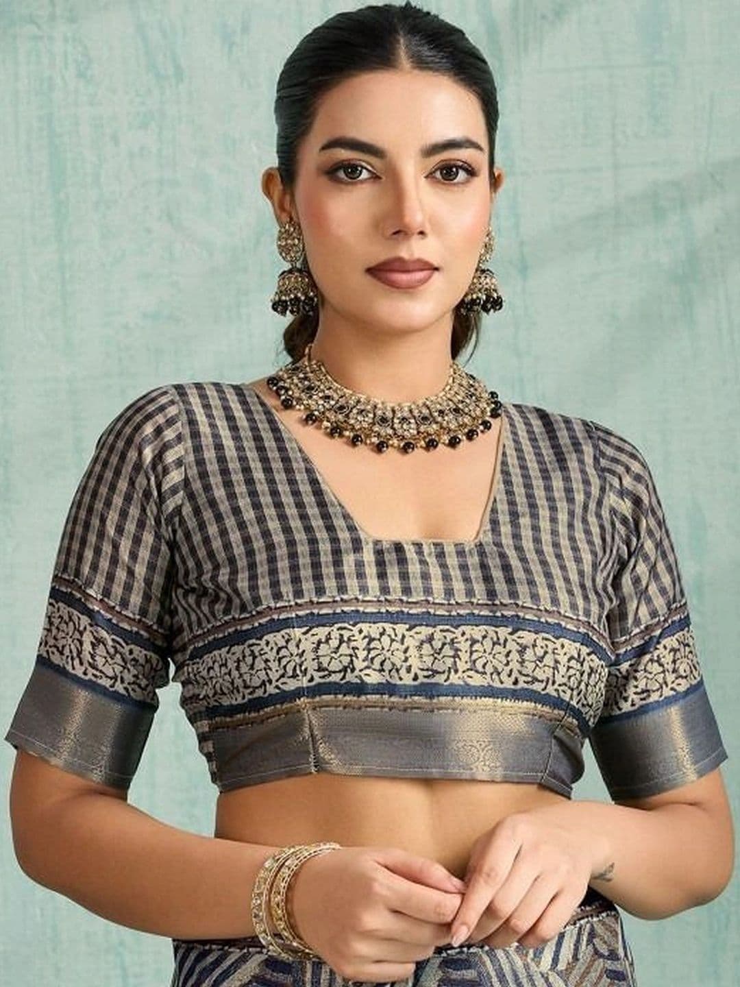 Moda Rapido Silk Blend Designer Saree thumbnail 2