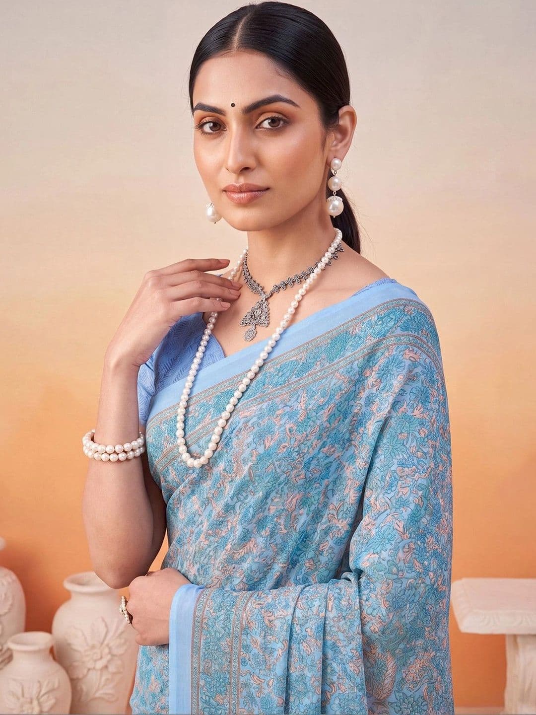 Anouk Floral Poly Crepe Designer Saree thumbnail 4