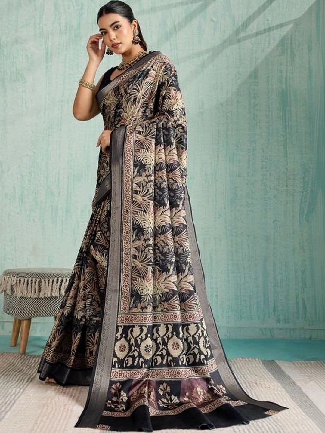 Moda Rapido Floral Silk Blend Designer Saree thumbnail 5
