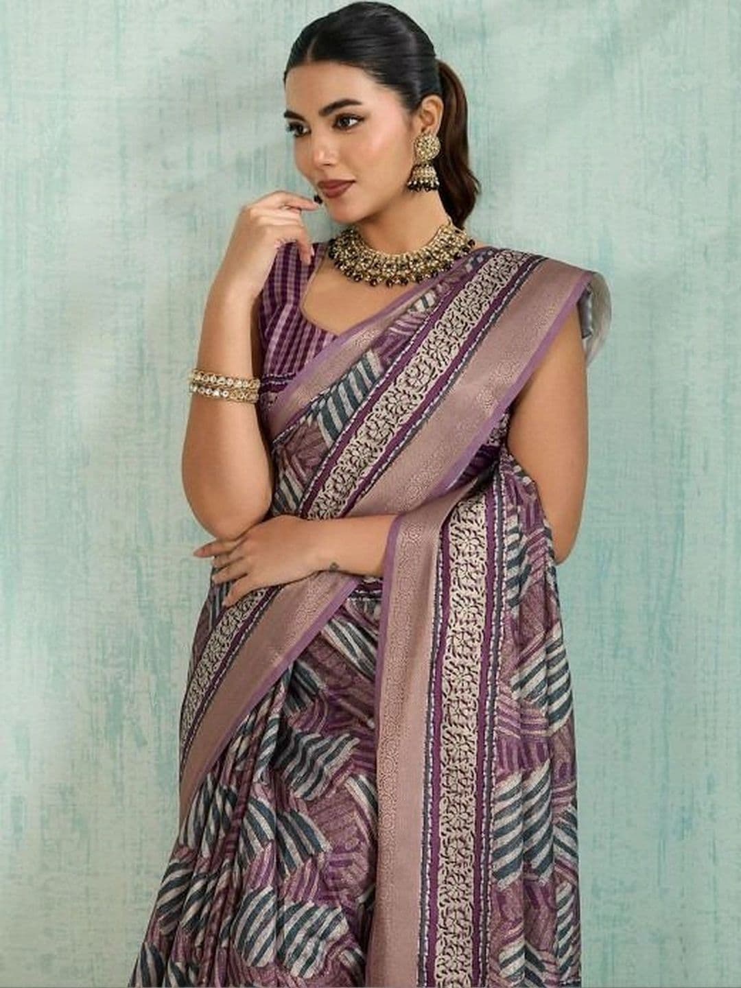 Moda Rapido Zari Silk Blend Designer Saree thumbnail 4