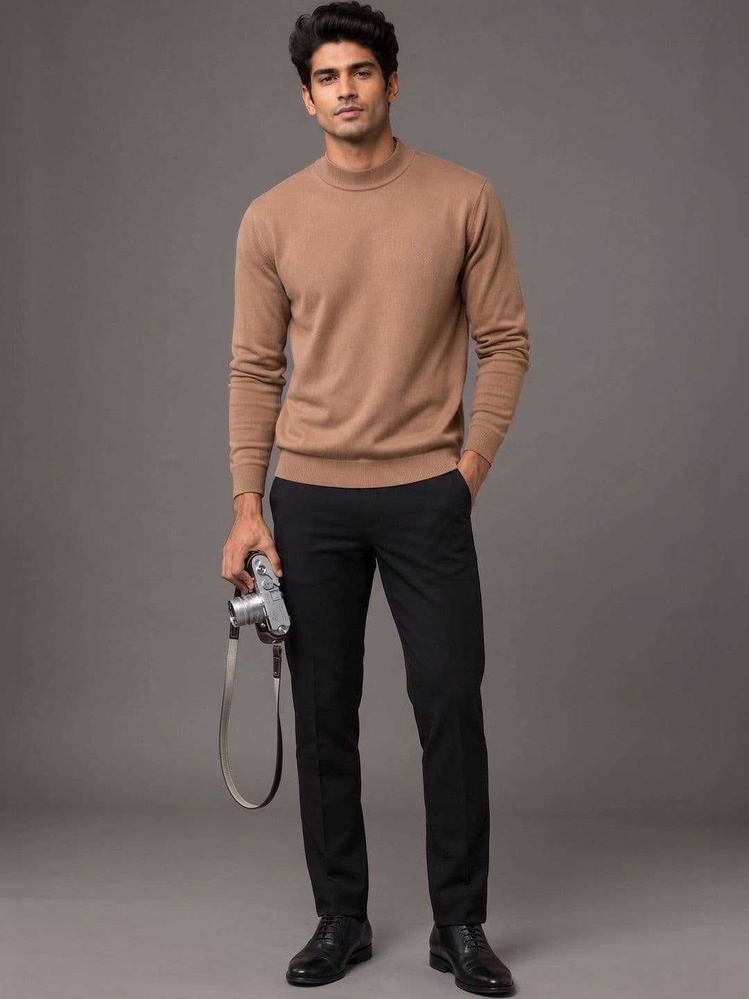 Roadster Men Solid High-Neck Regular-Fit Knitted Sweater thumbnail 4