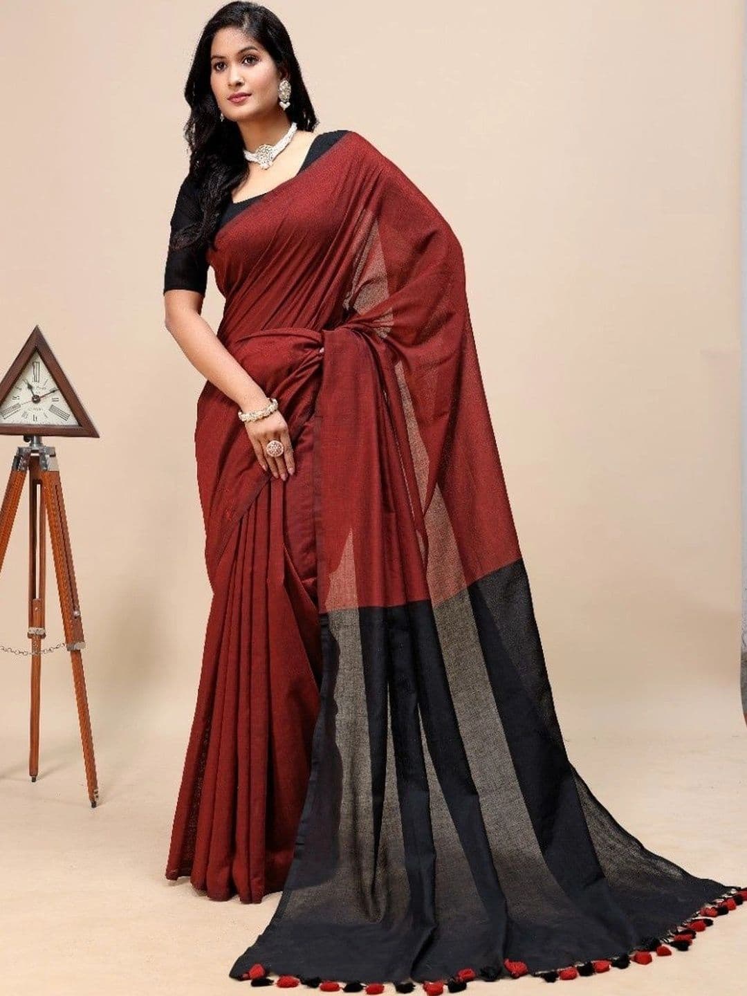 aeriebier Woven Design Zari Khadi Saree thumbnail 3