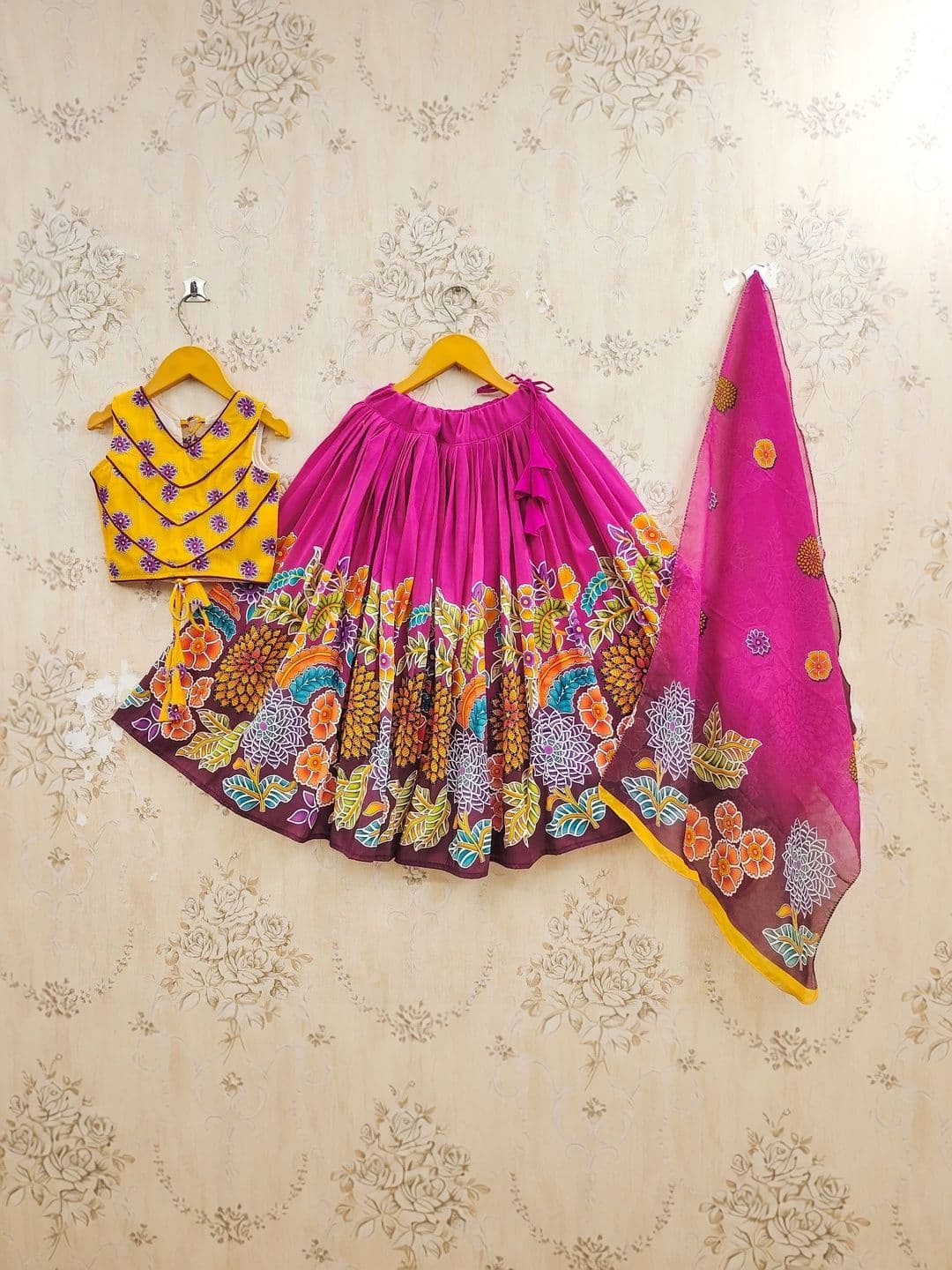 KALINI Girls Printed Ready to Wear Lehenga & Blouse With Dupatta thumbnail 5