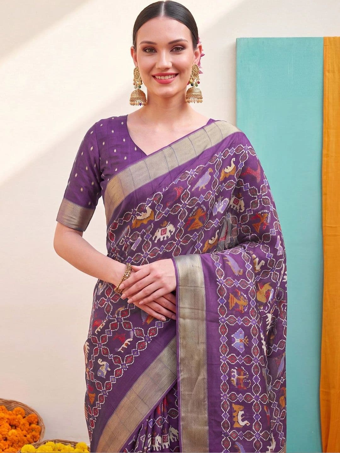 Anouk Ethnic Motifs Zari Silk Blend Designer Patola Saree thumbnail 4