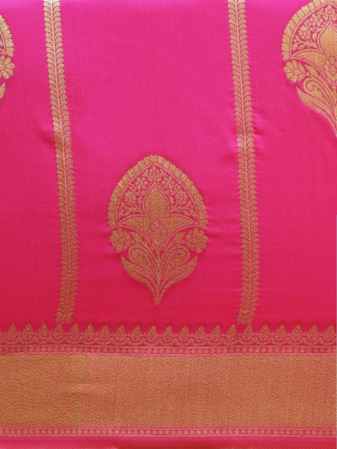 Dhaaga Ghar Women Woven Design Zari Art Silk Banarasi Saree thumbnail 5