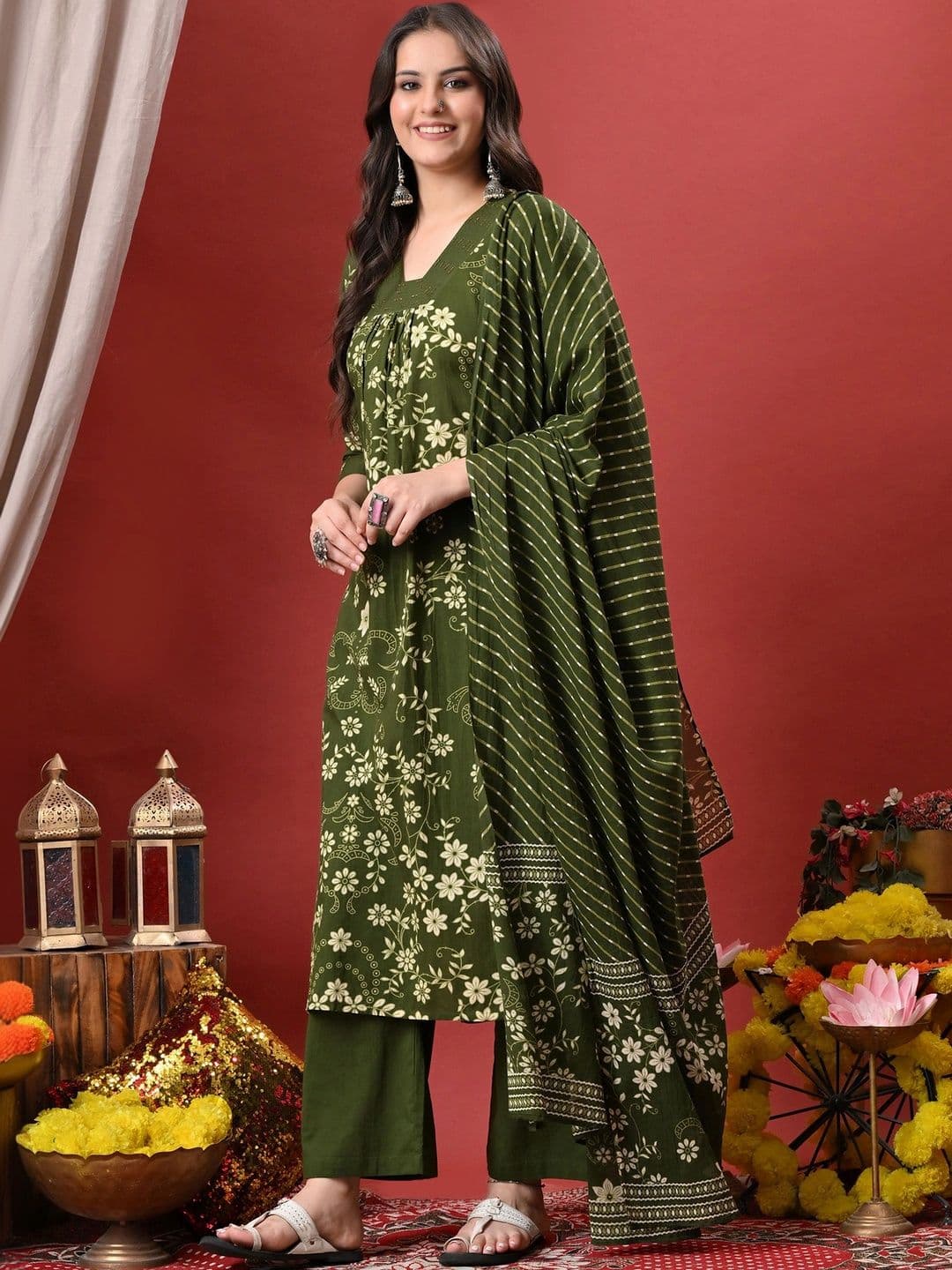Anouk Women Floral Printed Regular Pure Cotton Kurta with Palazzos & With Dupatta thumbnail 6