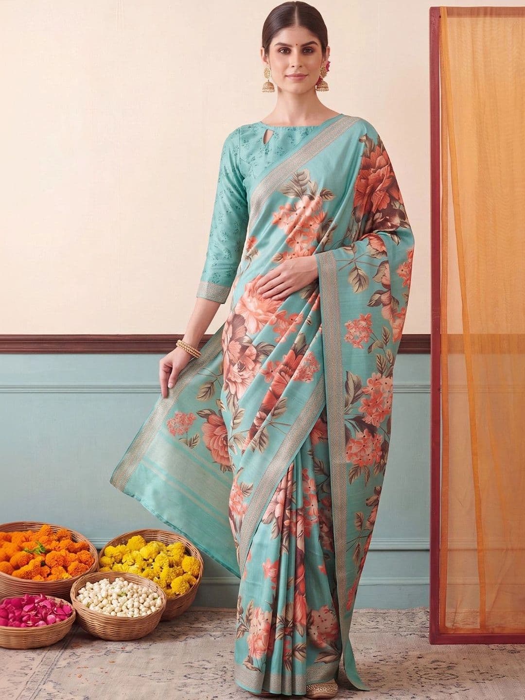 Anouk Floral Designer Saree thumbnail 3