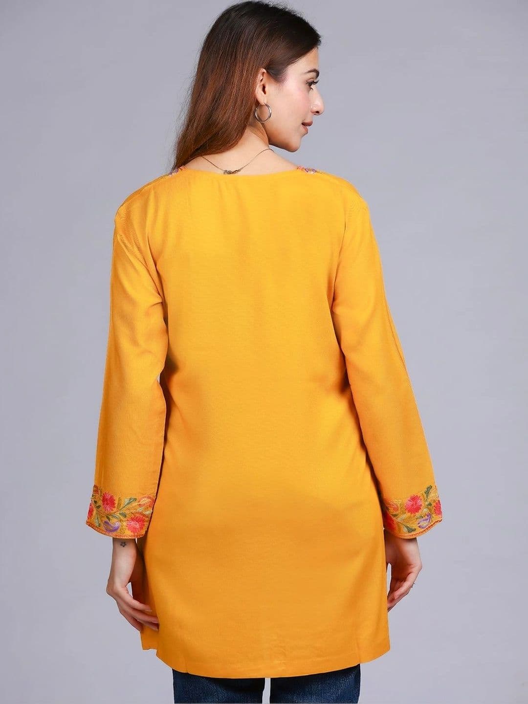 Anouk Women Floral Embroidered Thread Work Kurta thumbnail 3