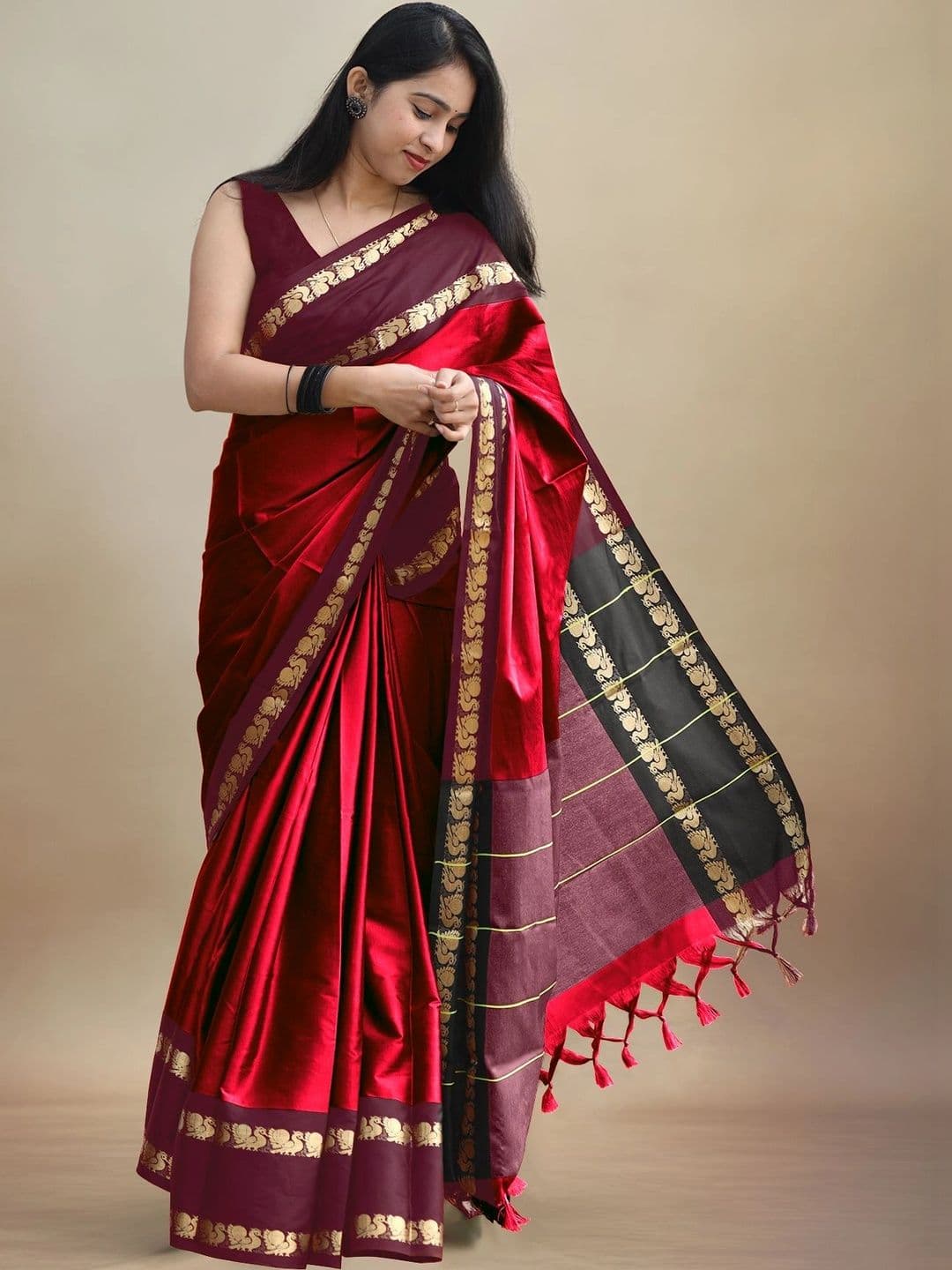 UMANTA Woven Design Zari Silk Cotton Designer Gadwal Saree thumbnail 5