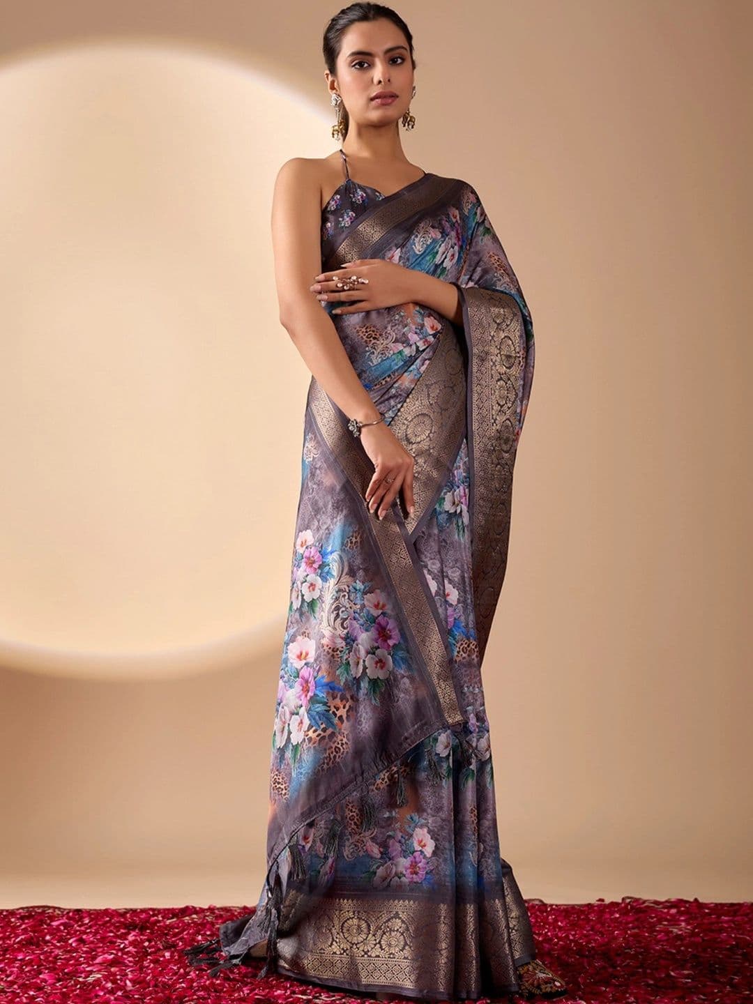 LeeliPeeri Designer Floral Zari Silk Blend Designer Saree thumbnail 5