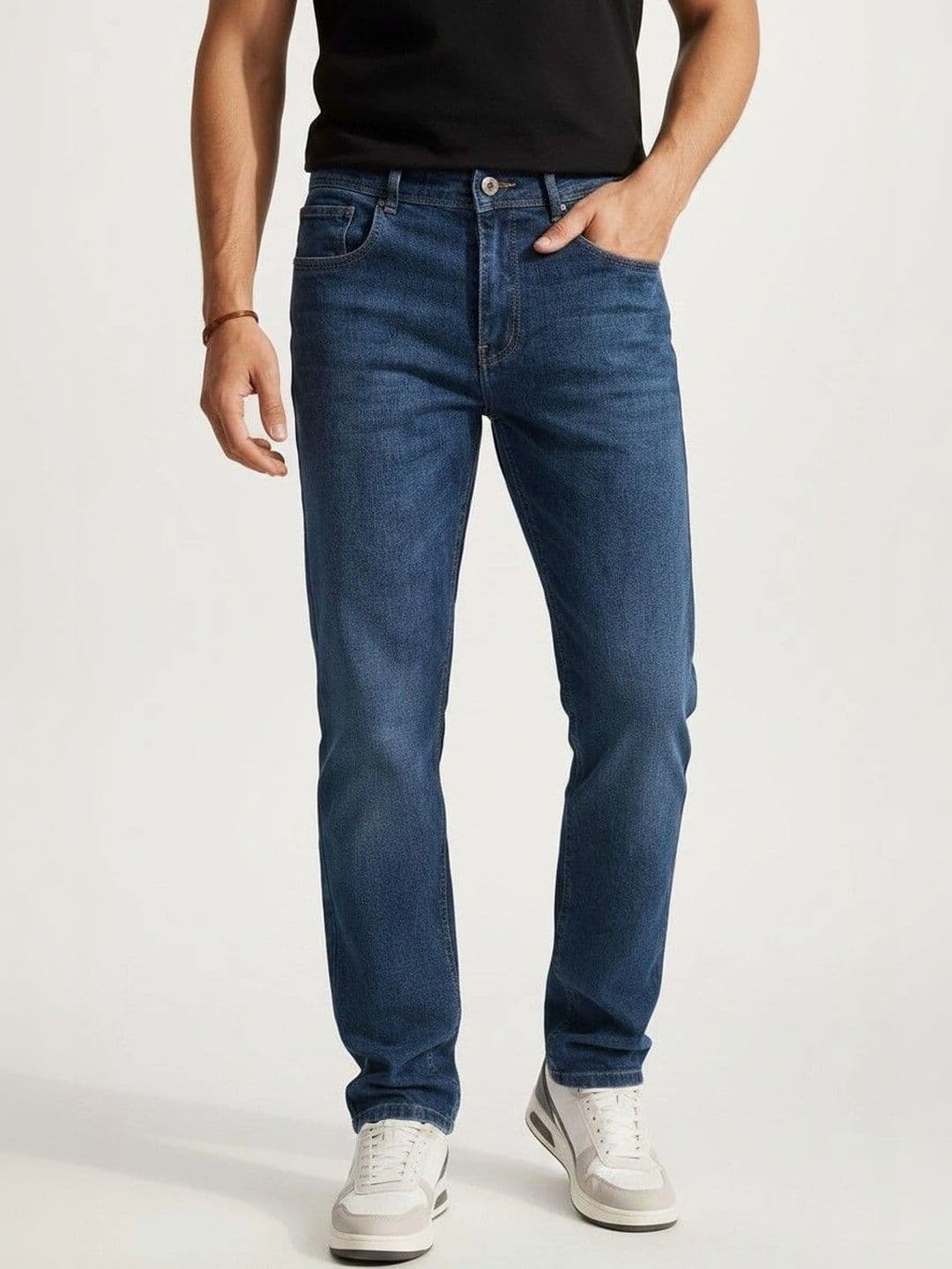 zayla Men Jean Regular Fit Mid-Rise Light Fade Stretchable Jeans - view 1