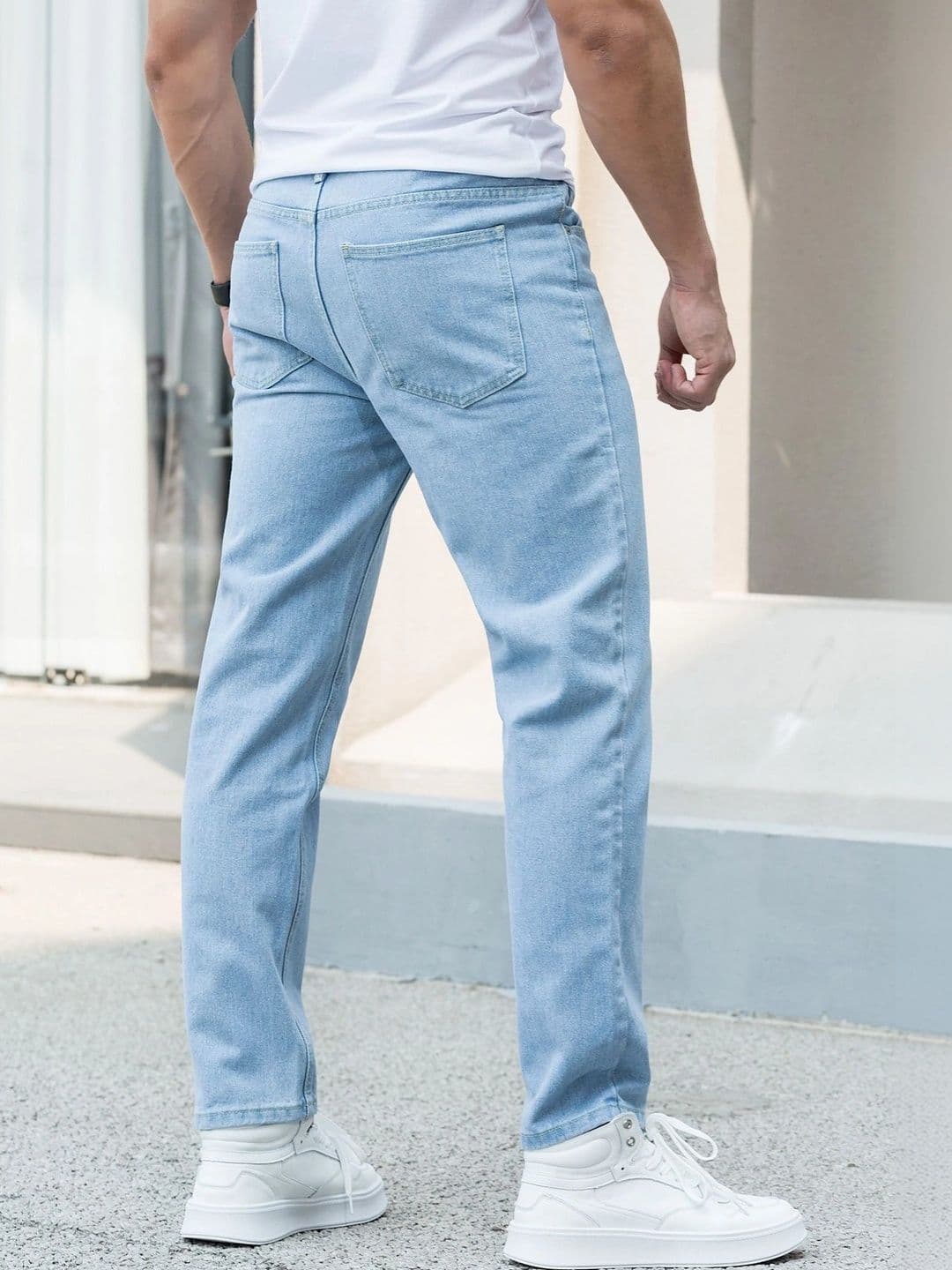 PINKLIT Men Straight Fit Mid-Rise Jeans thumbnail 4