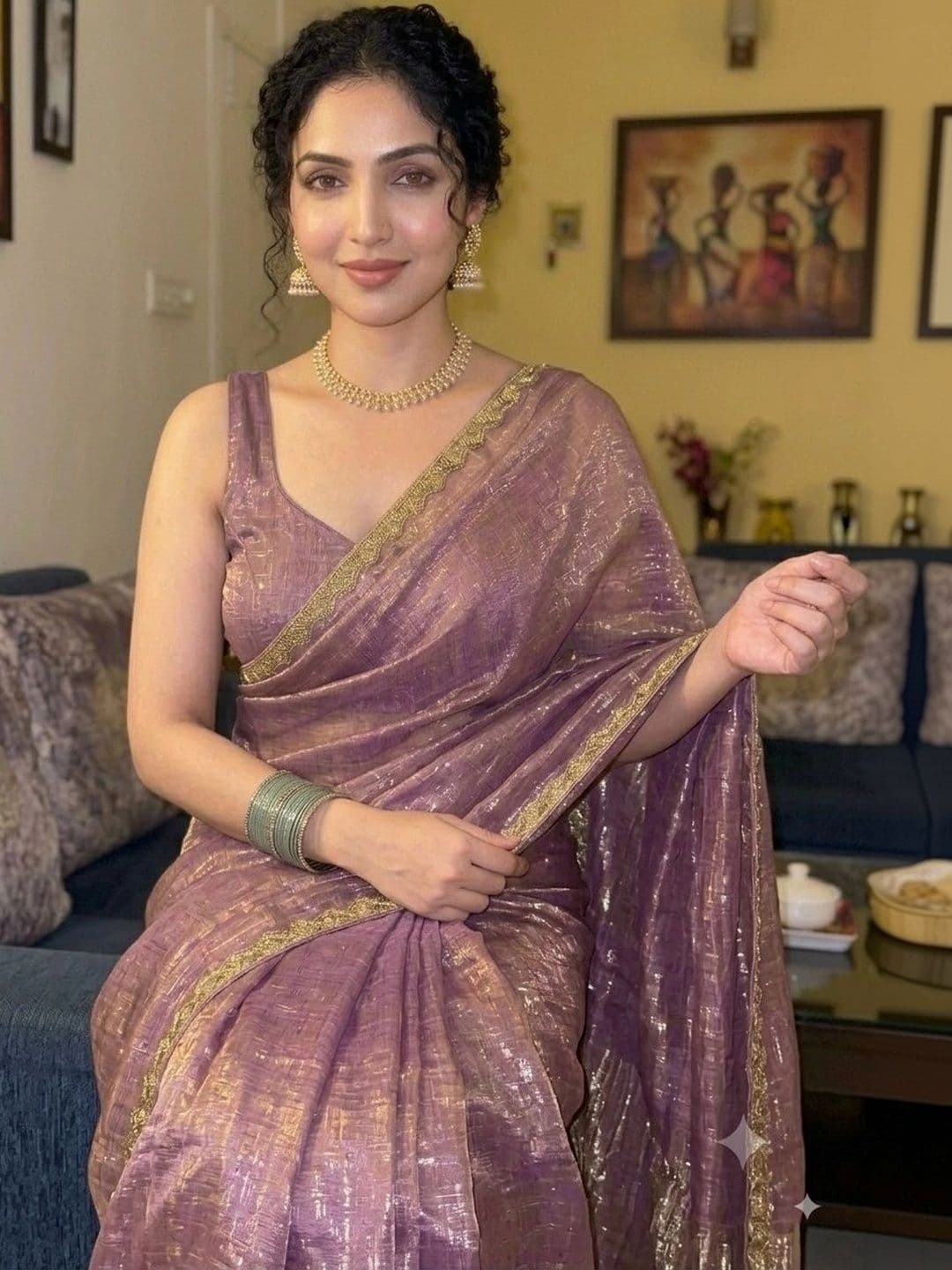 Akshmi Creation Striped Zari Supernet Saree thumbnail 2