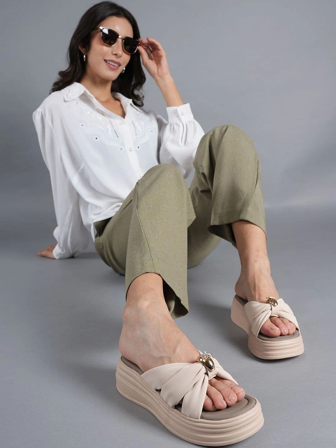 DressBerry Wedge Sandals thumbnail 7